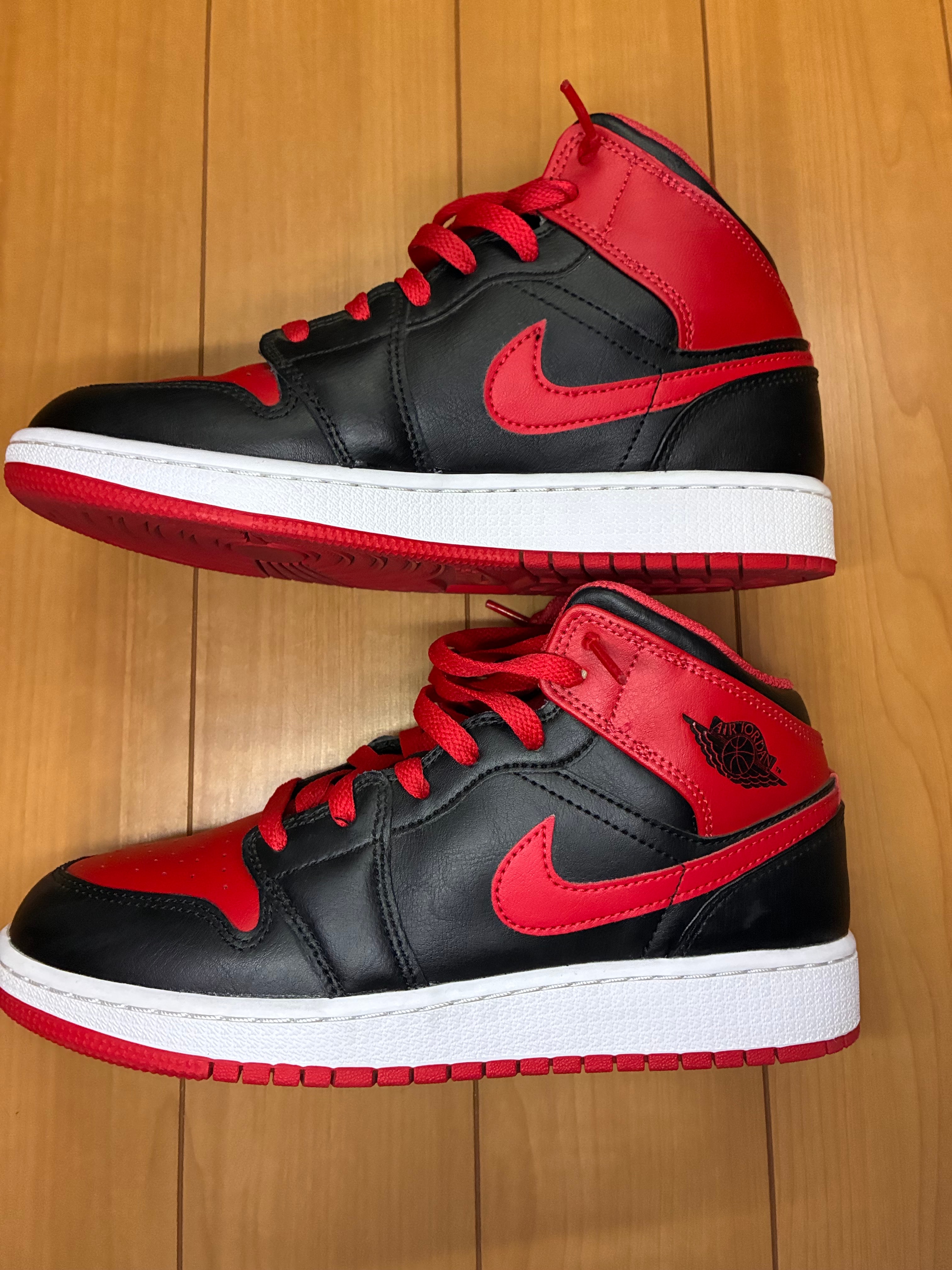 Nike GS Air Jordan 1 Mid "Bred Toe"