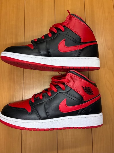 Nike GS Air Jordan 1 Mid "Bred Toe"