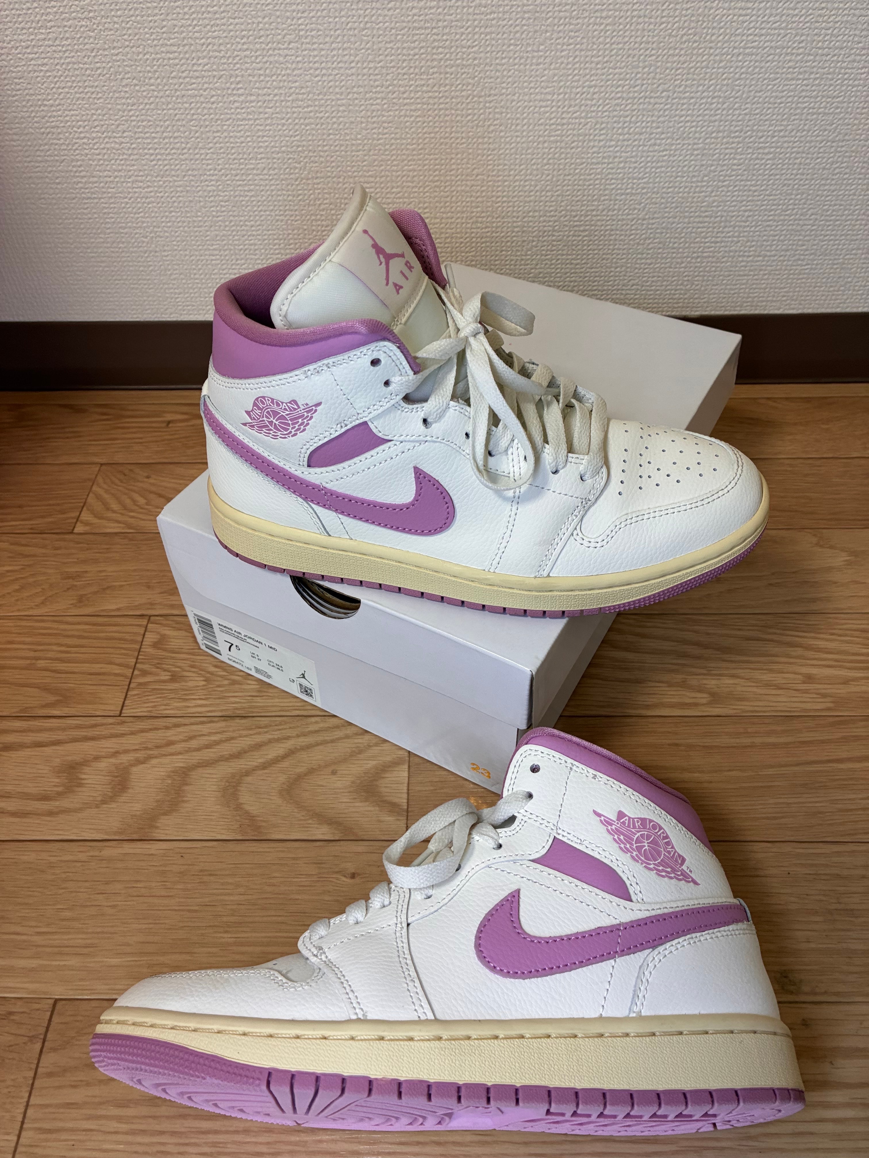 Nike Women's Air Jordan 1 Mid "Strawberries & Cream"