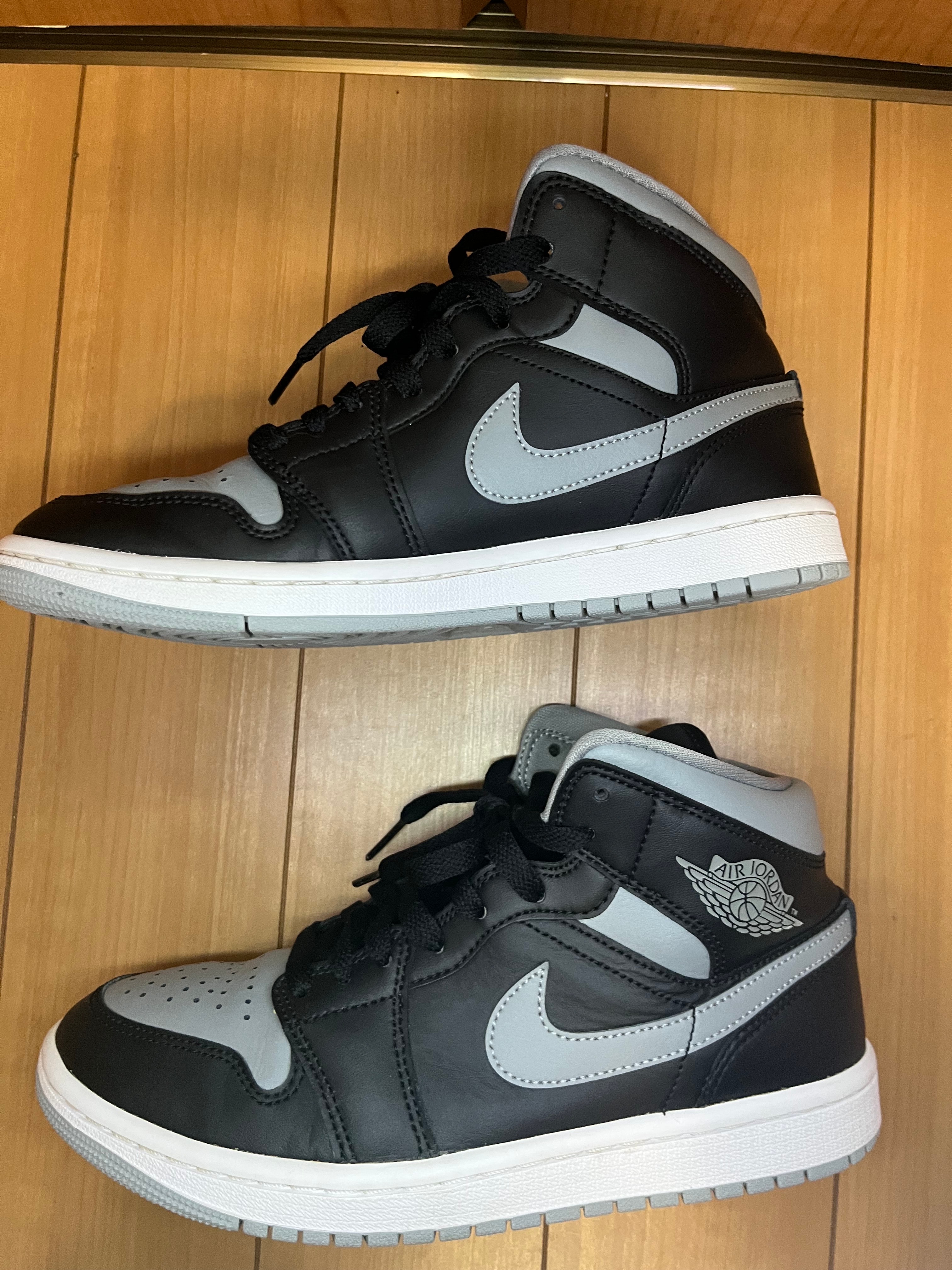 Nike Women's Air Jordan 1 Mid "Shadow"