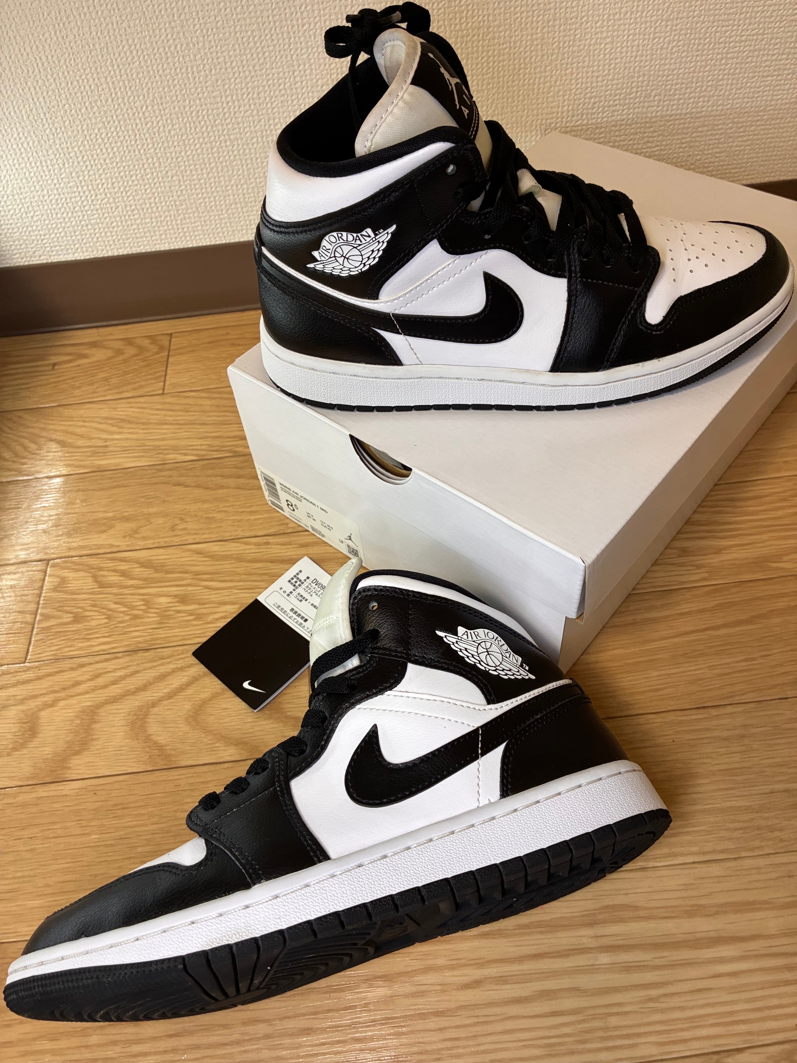 Nike Women's Air Jordan 1 Mid "Black/White"