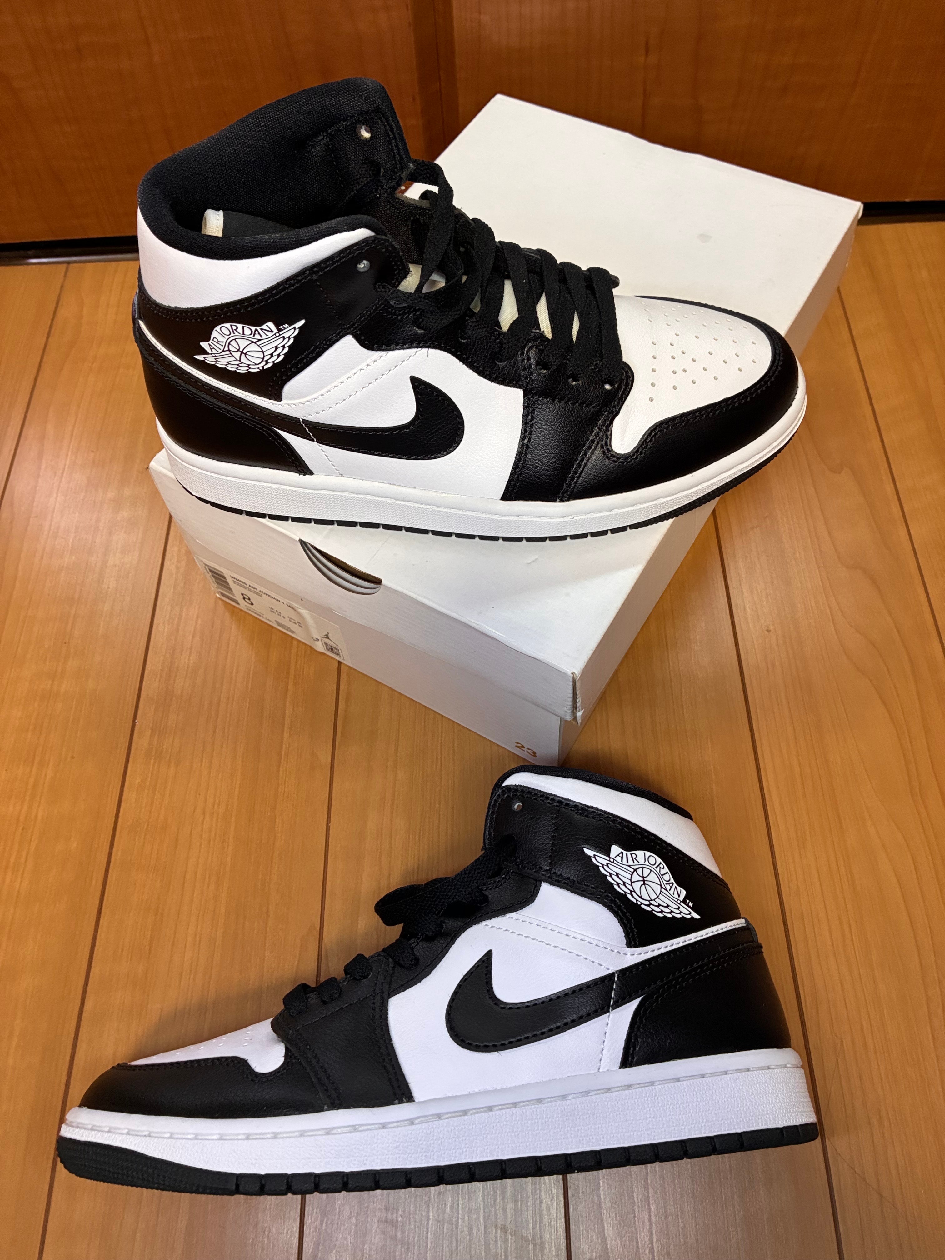 Nike Women's Air Jordan 1 Mid "Black/White"