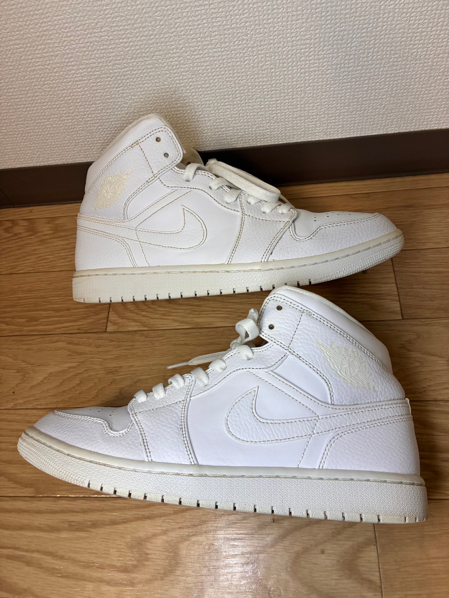 Nike Air Jordan 1 Mid "Triple White"(2020)