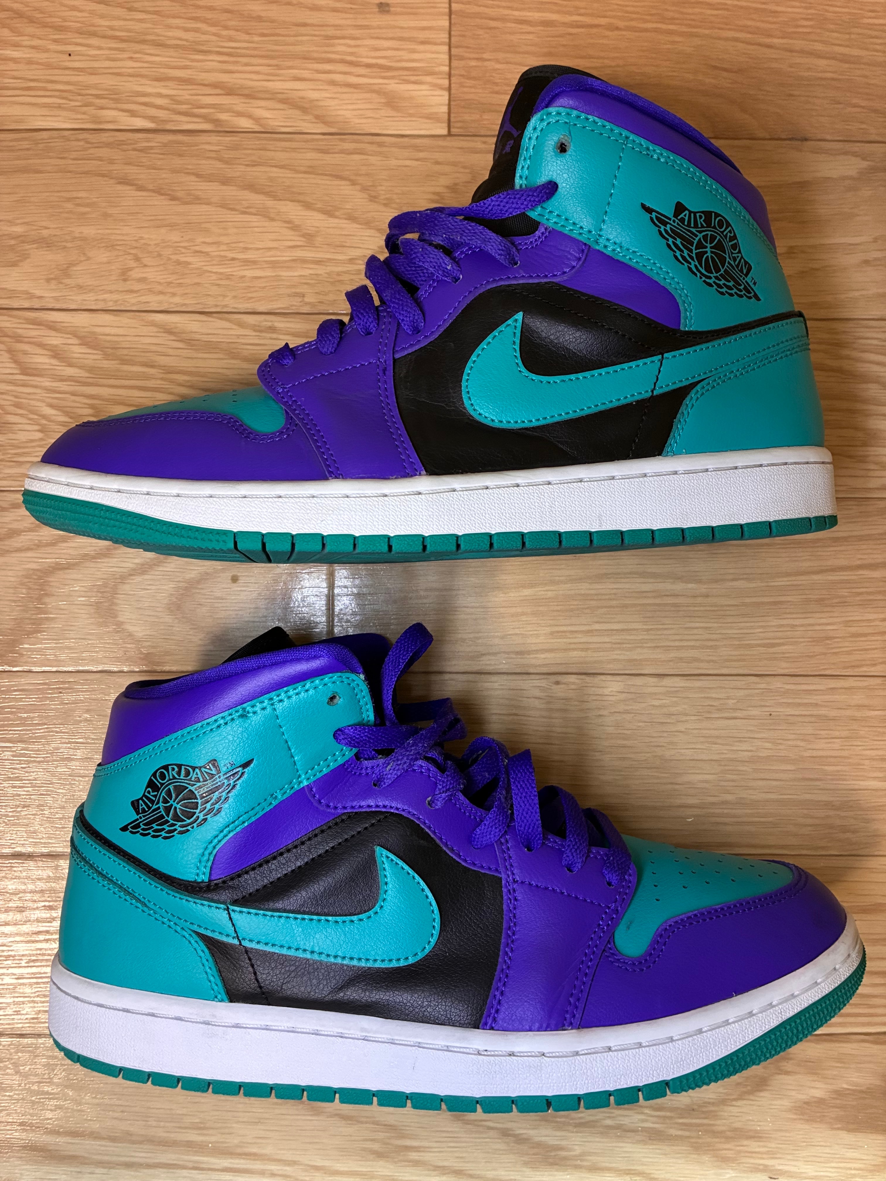 Nike Women's Air Jordan 1 Mid "Black Grape"