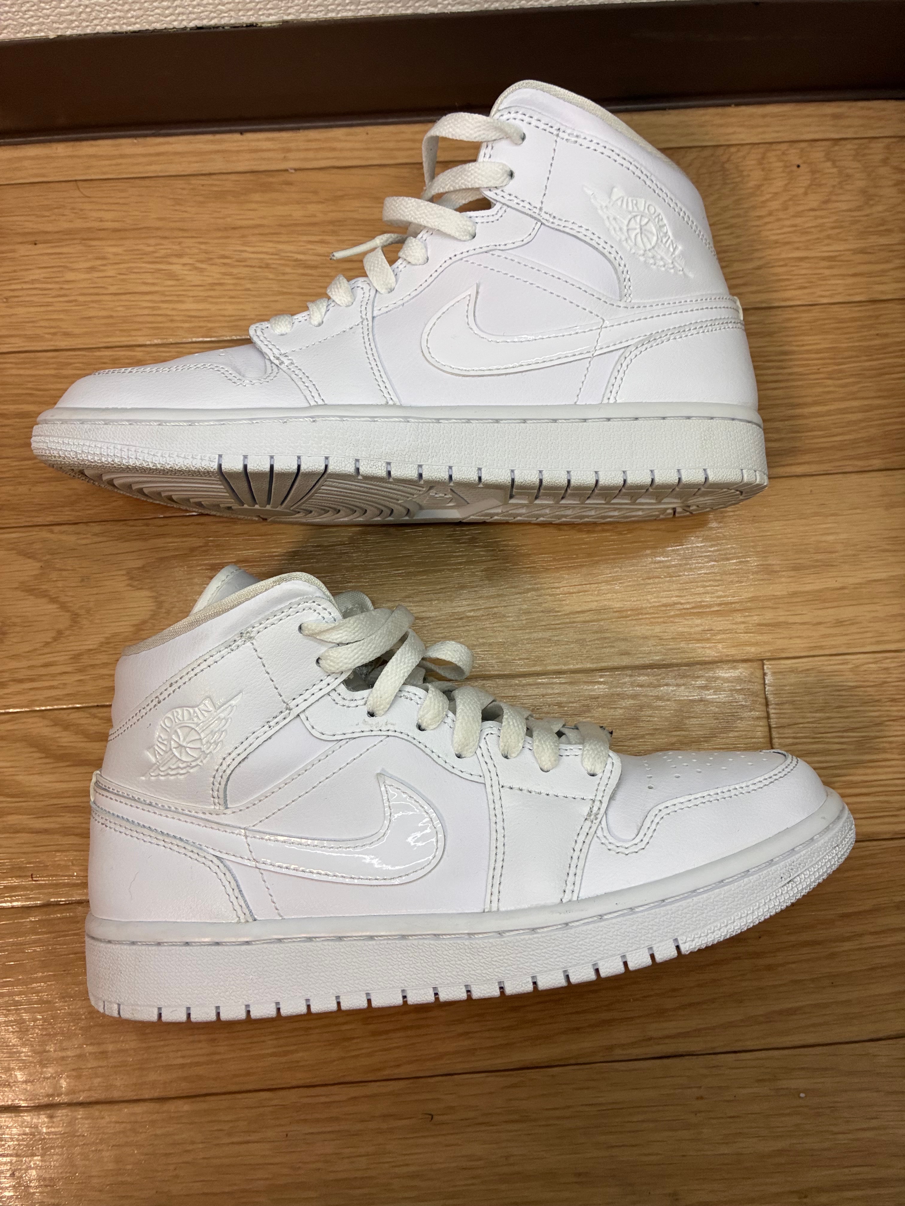 Nike Women's Air Jordan 1 Mid "Triple White"