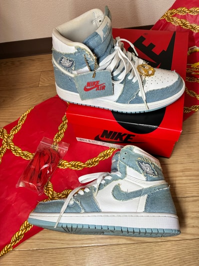 Nike Women's Air Jordan 1 High OG "Denim"