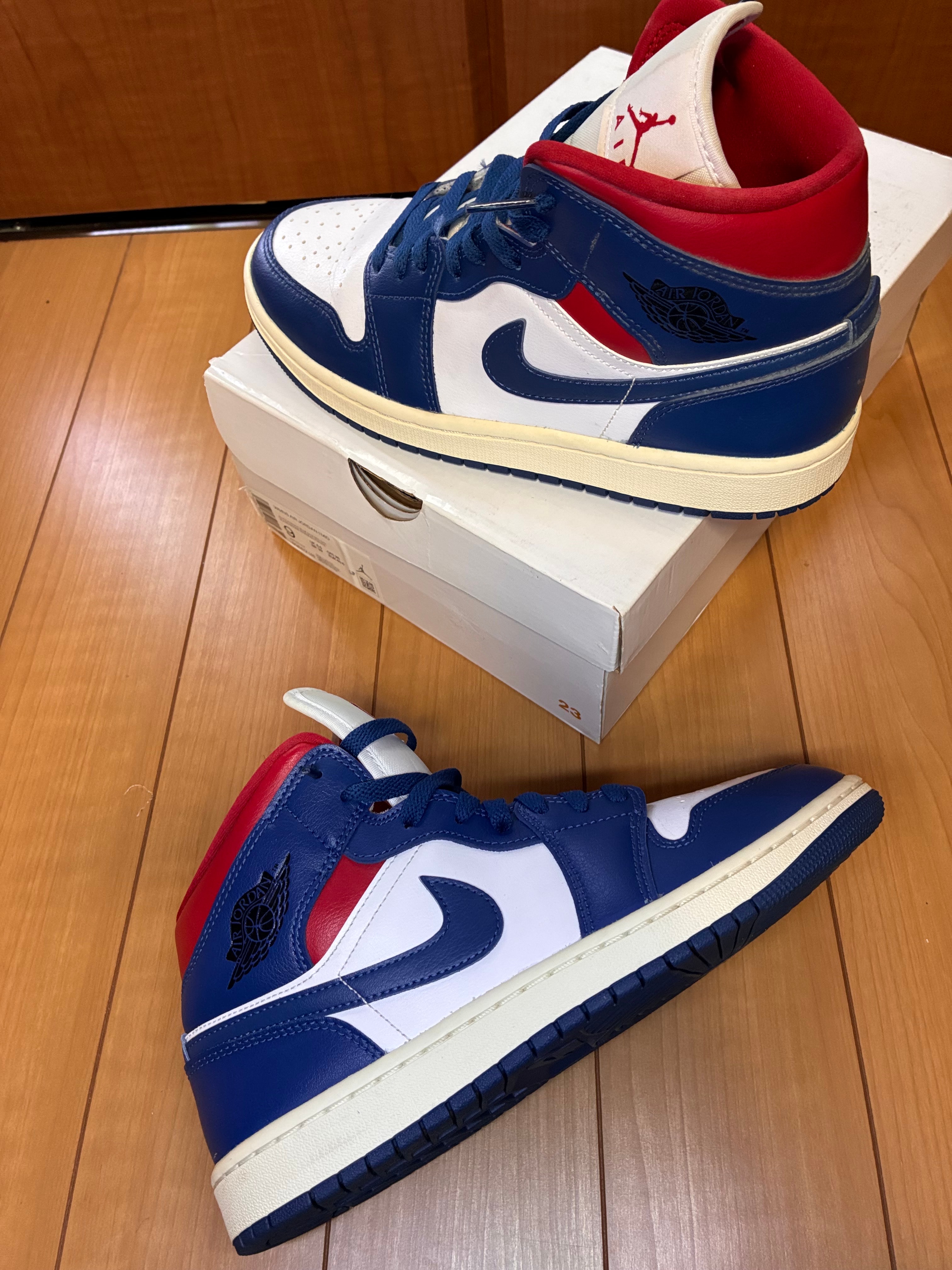 Nike Women's Air Jordan 1 Mid "French Blue"