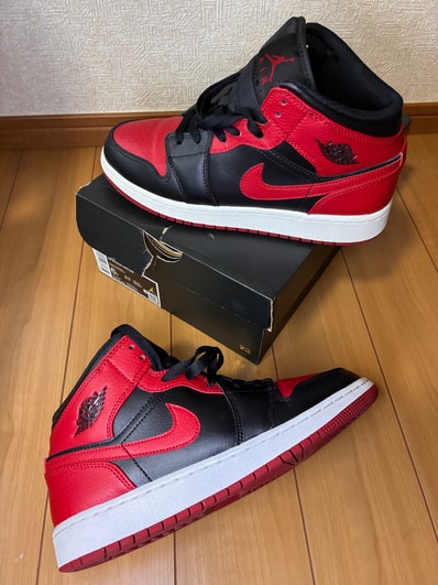 Nike GS Air Jordan 1 Mid "Bred"