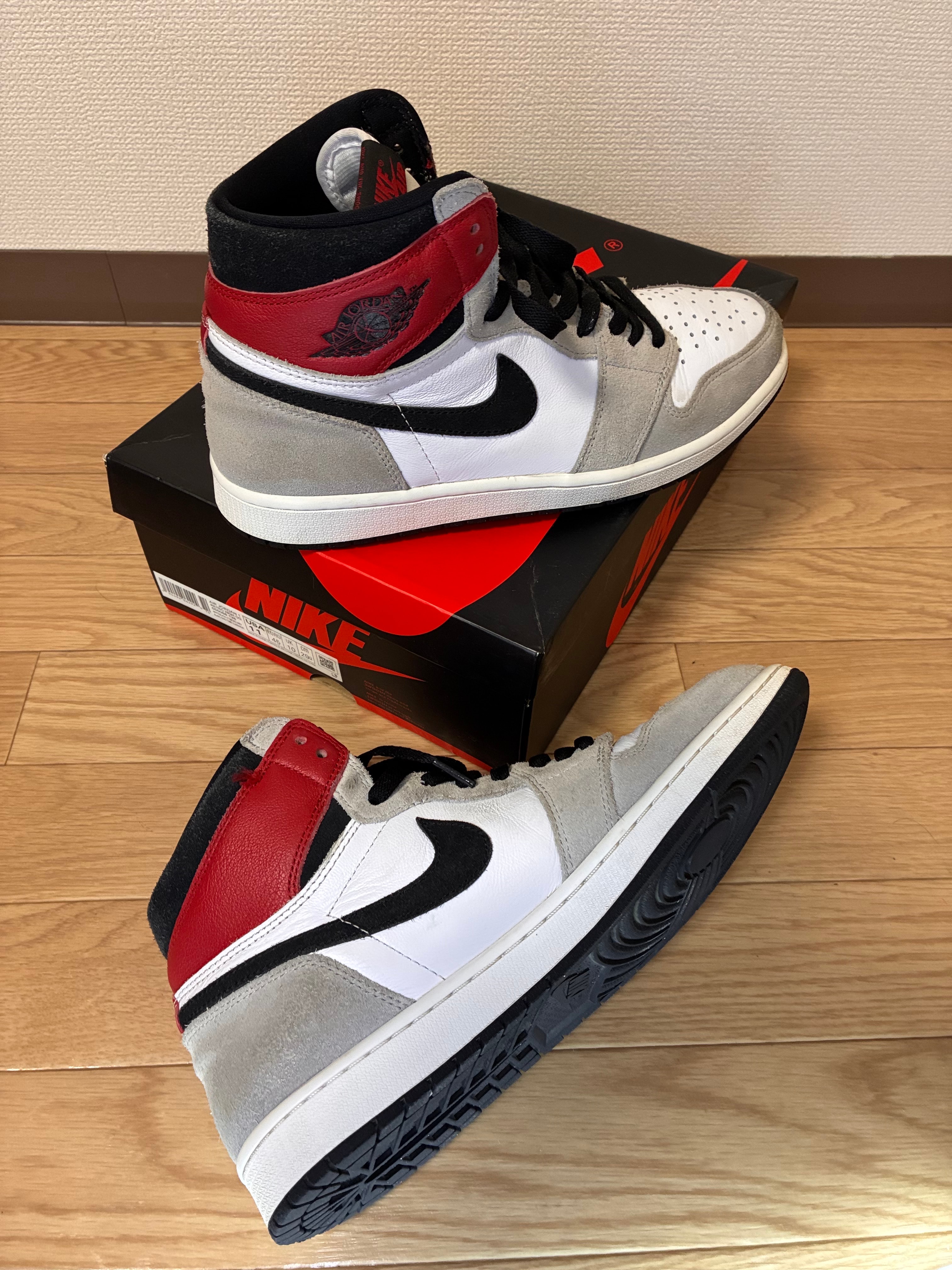 Nike Air Jordan 1 High OG "White/Black/Light Smoke Grey"