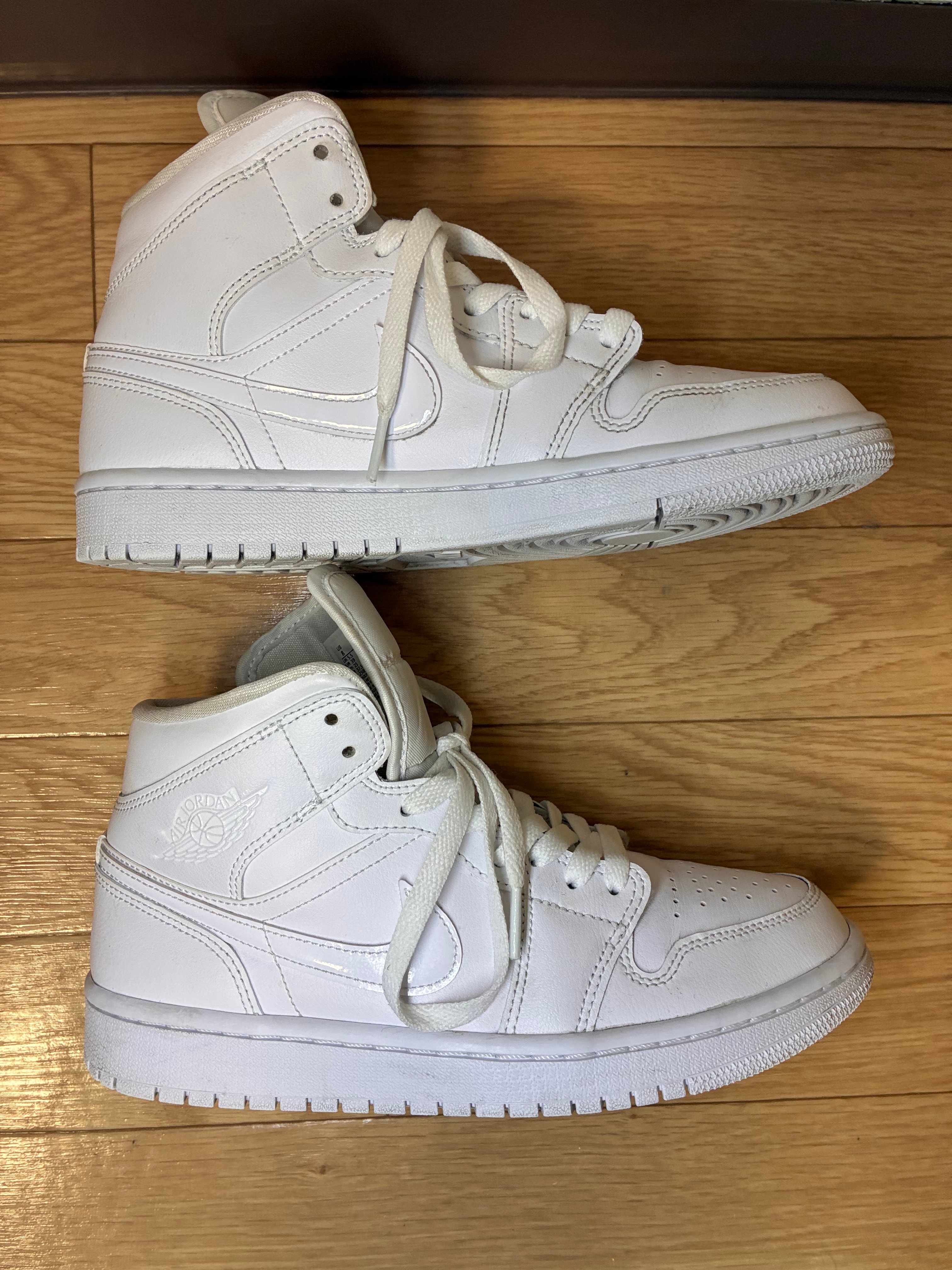 Nike Women's Air Jordan 1 Mid "Triple White"