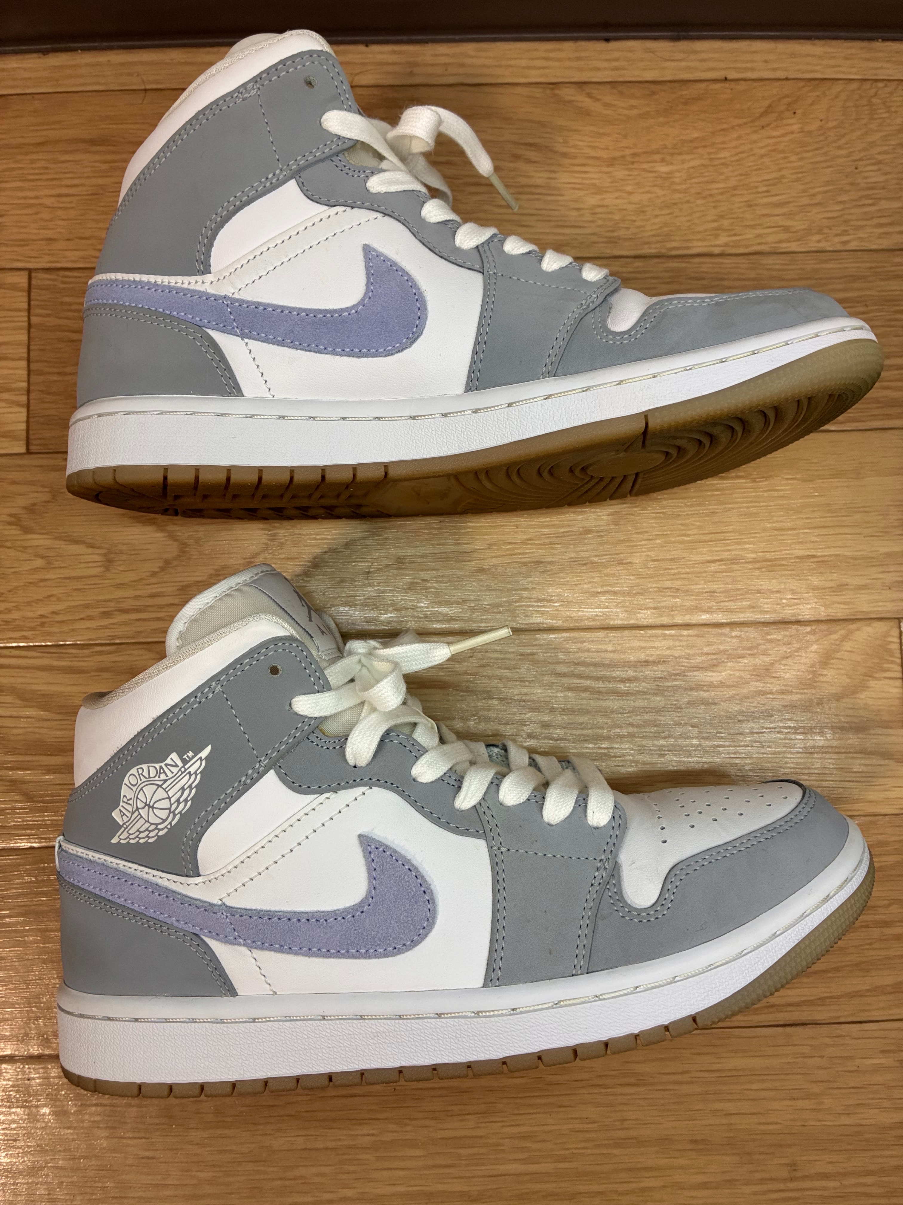Nike Women's Air Jordan 1 Mid "Wolf Grey"