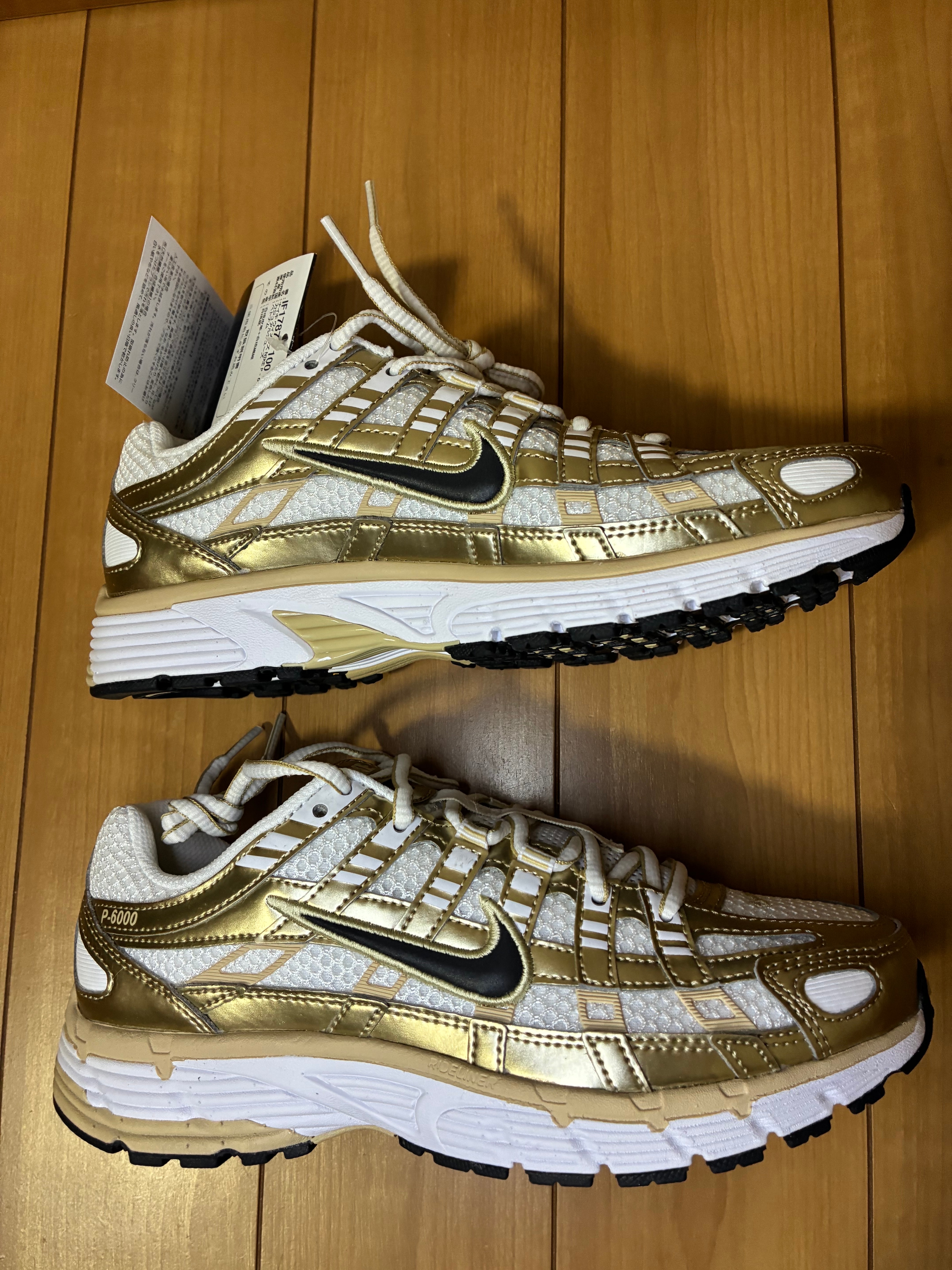 ナイキ ウィメンズ P-6000 "ゴールド"