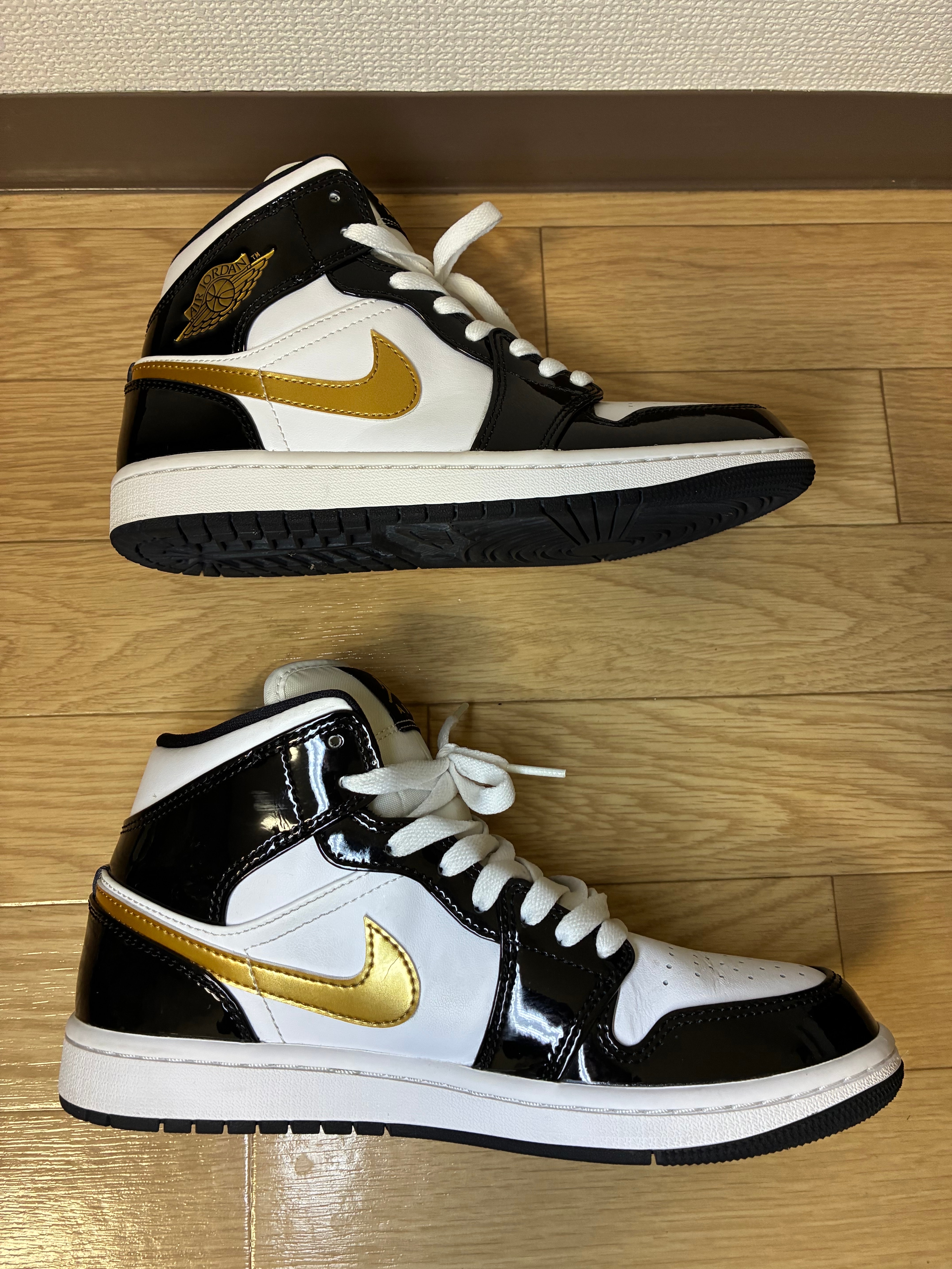 【中古】 NIKE GS　AIR JORDAN 1 MID SE 　25cm NIKE(ナイキ) / Air Jordan 1 Mid SE/エアジョウダン1ミッドSE