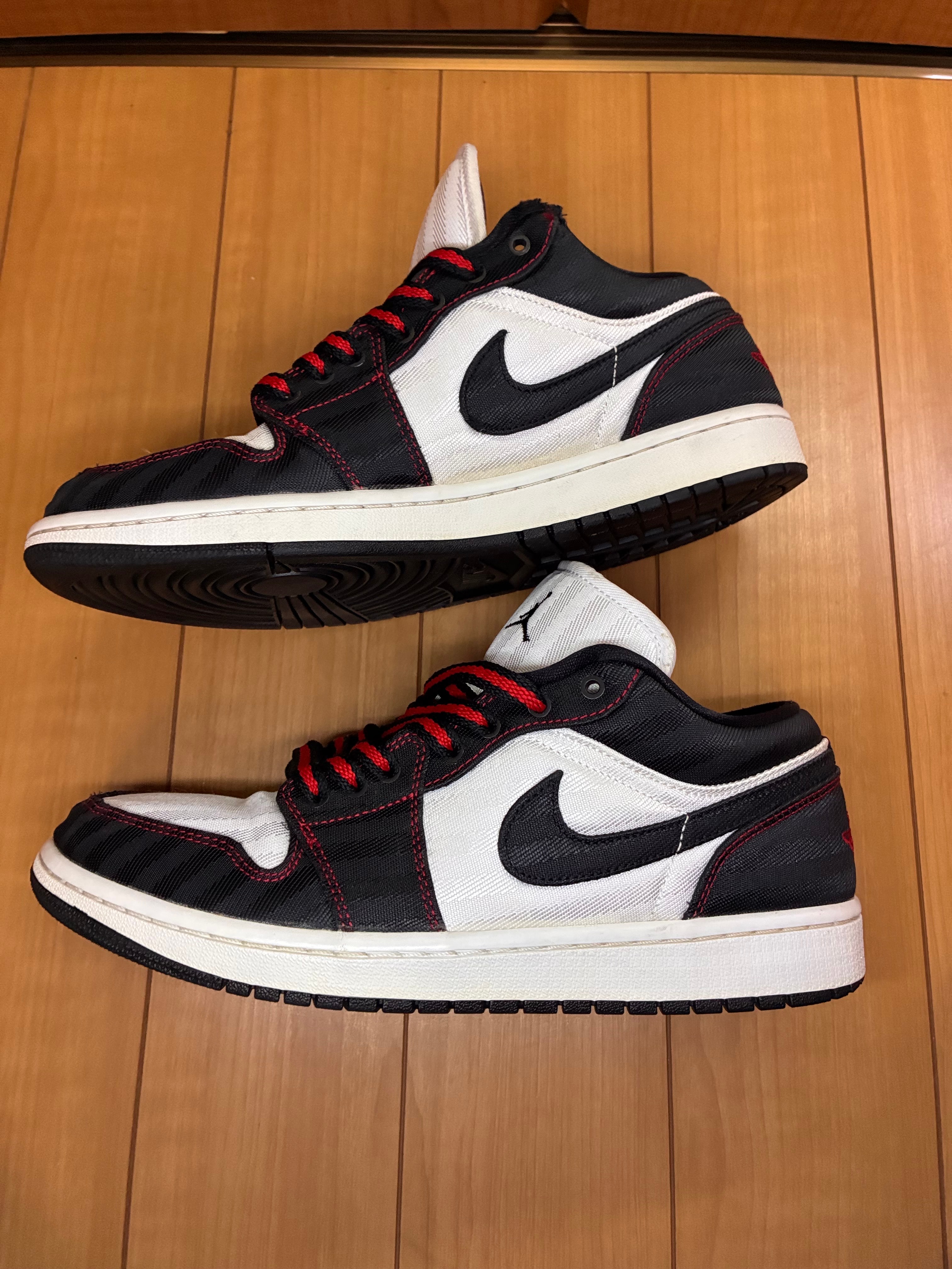 Nike Women's Air Jordan 1 Low SE UTL "Black/White/Gym Red"