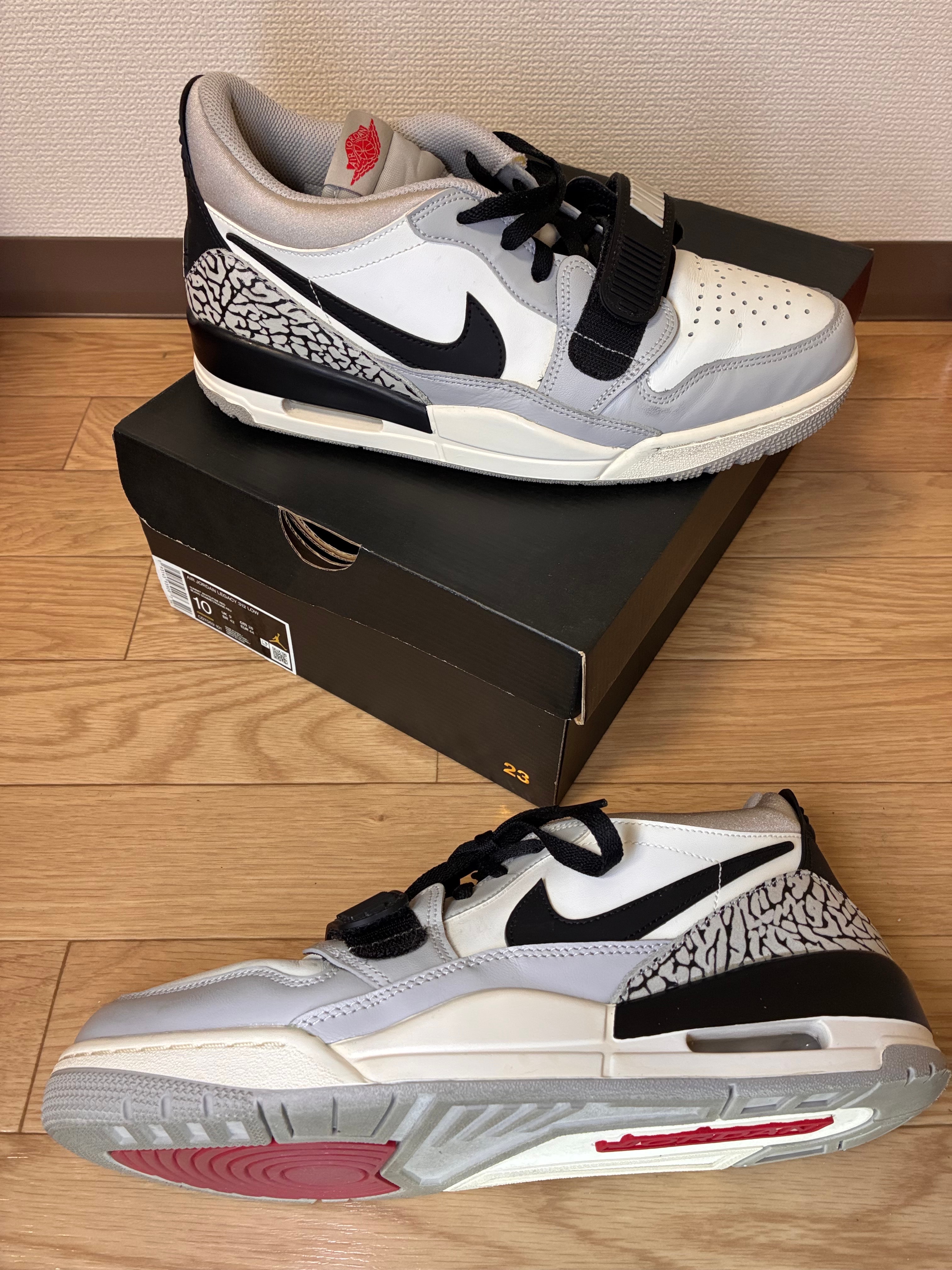 ナイキ エアジョーダンレガシー312 ロー "ホワイト/レッド"