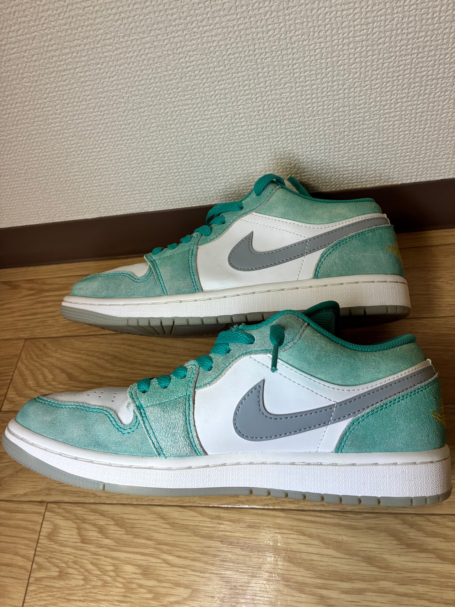 Nike Air Jordan 1 Low SE "New Emerald"