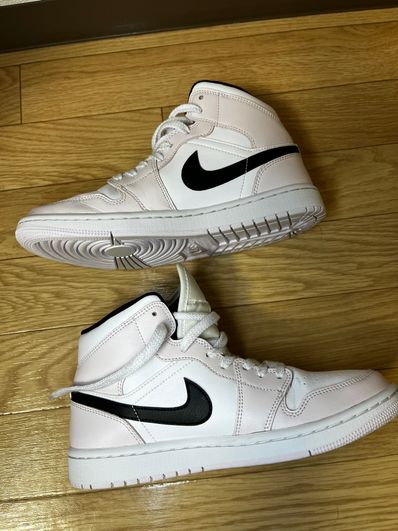 Nike Women's Air Jordan 1 Mid "Light Violet/White/Black"