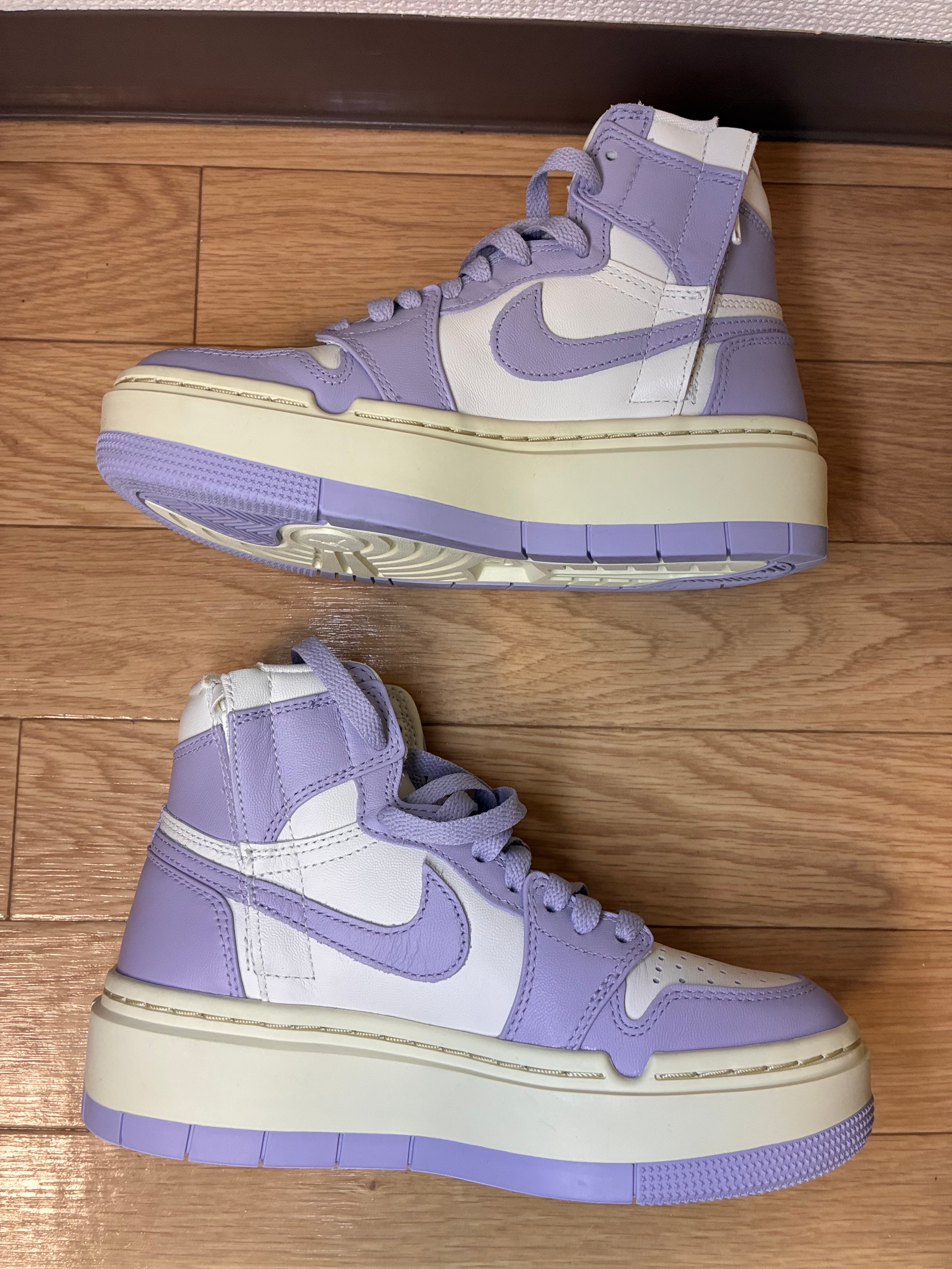 ナイキ ウィメンズ エアジョーダン1 ハイ エレベート "チタニウム"