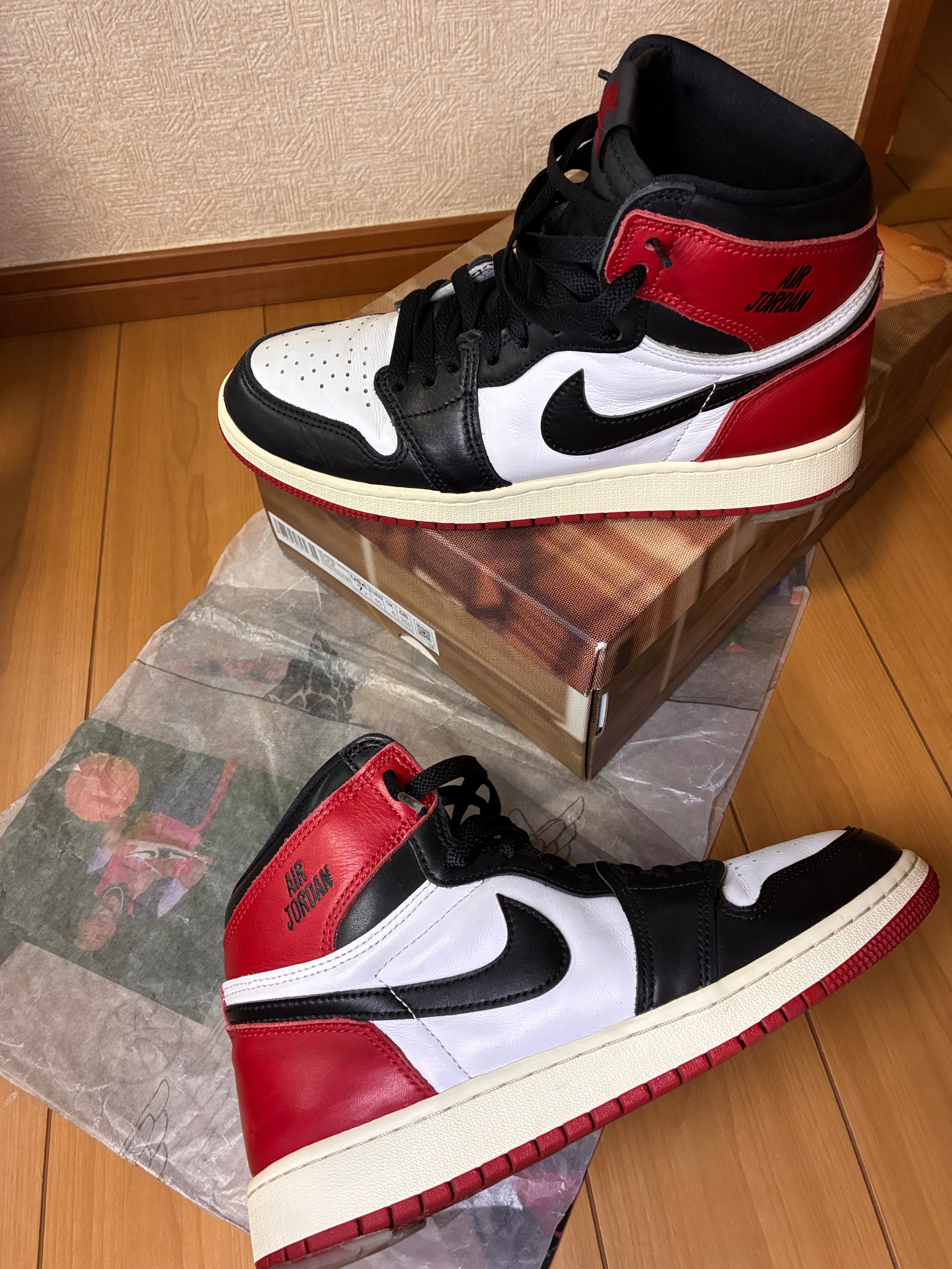 Nike GS Air Jordan 1 Retro High OG "Black Toe Reimagined"