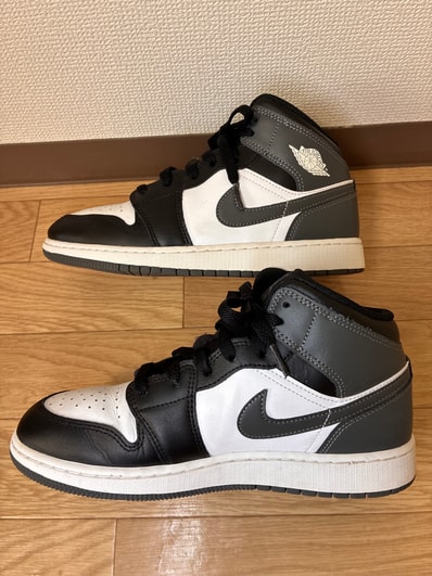 Nike GS Air Jordan 1 Mid "Black/White/Iron Grey"