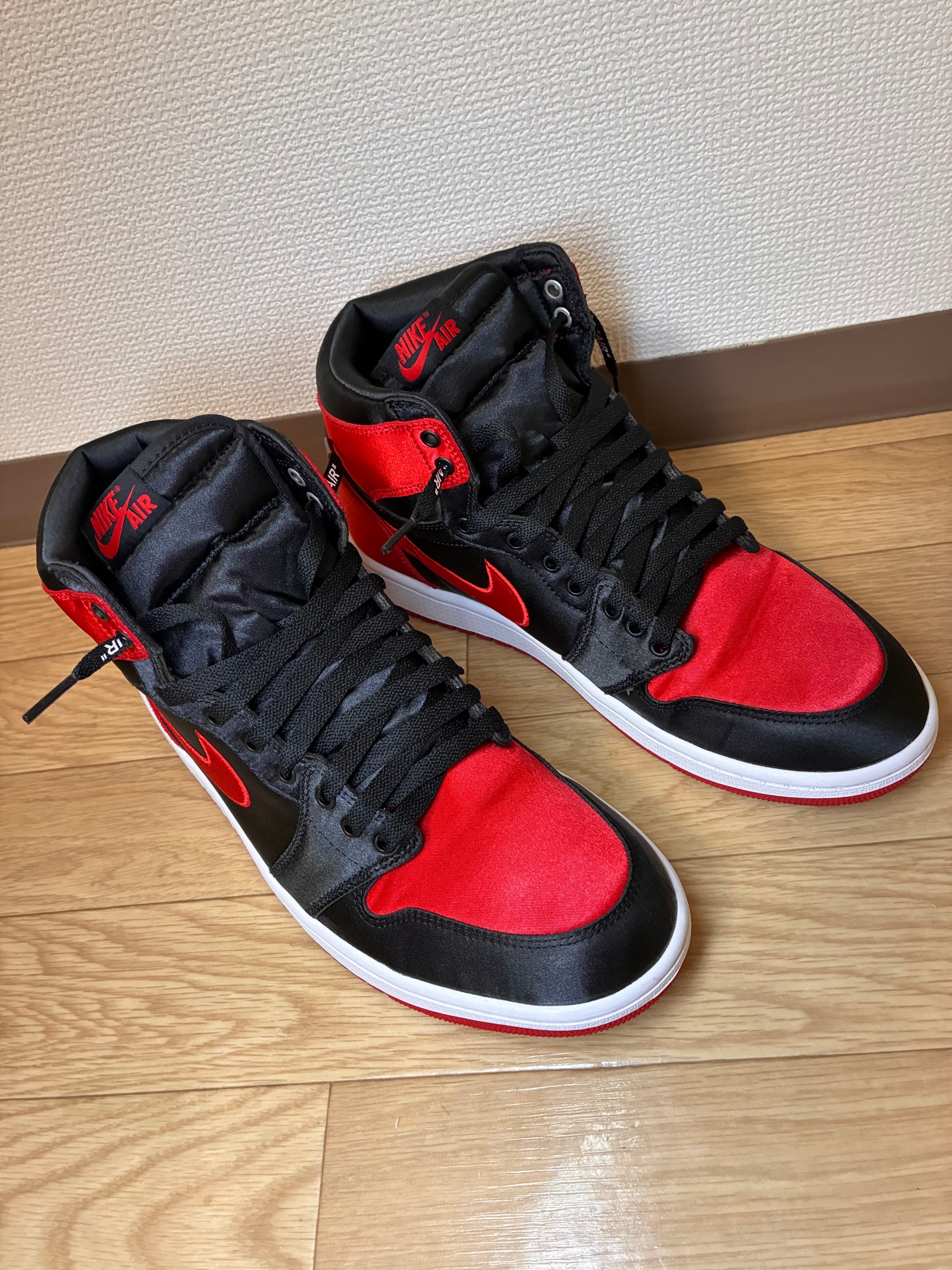 Nike Women's Air Jordan 1 Retro High OG "Satin Bred"