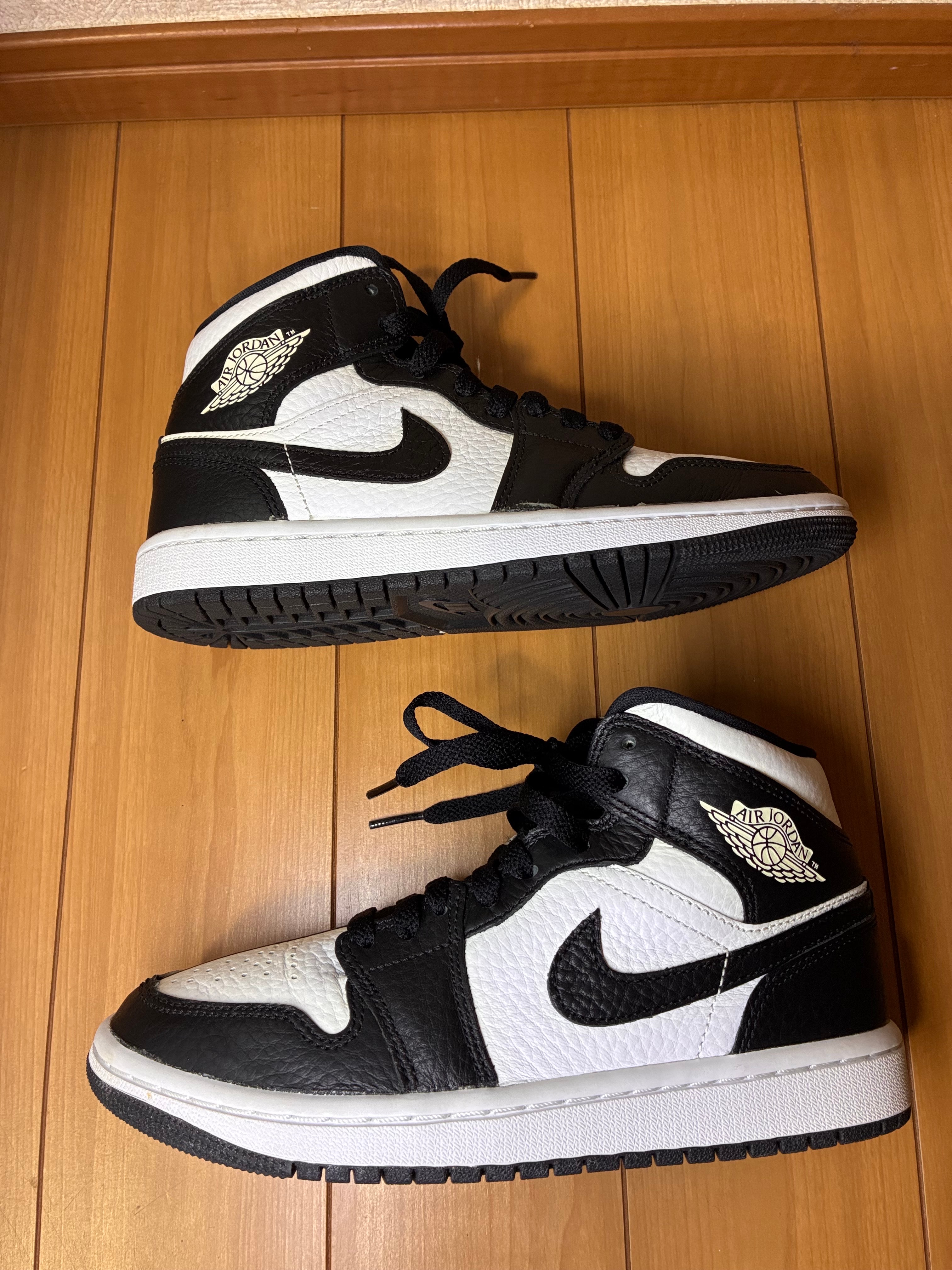 Nike Women's Air Jordan 1 Mid "Homage"
