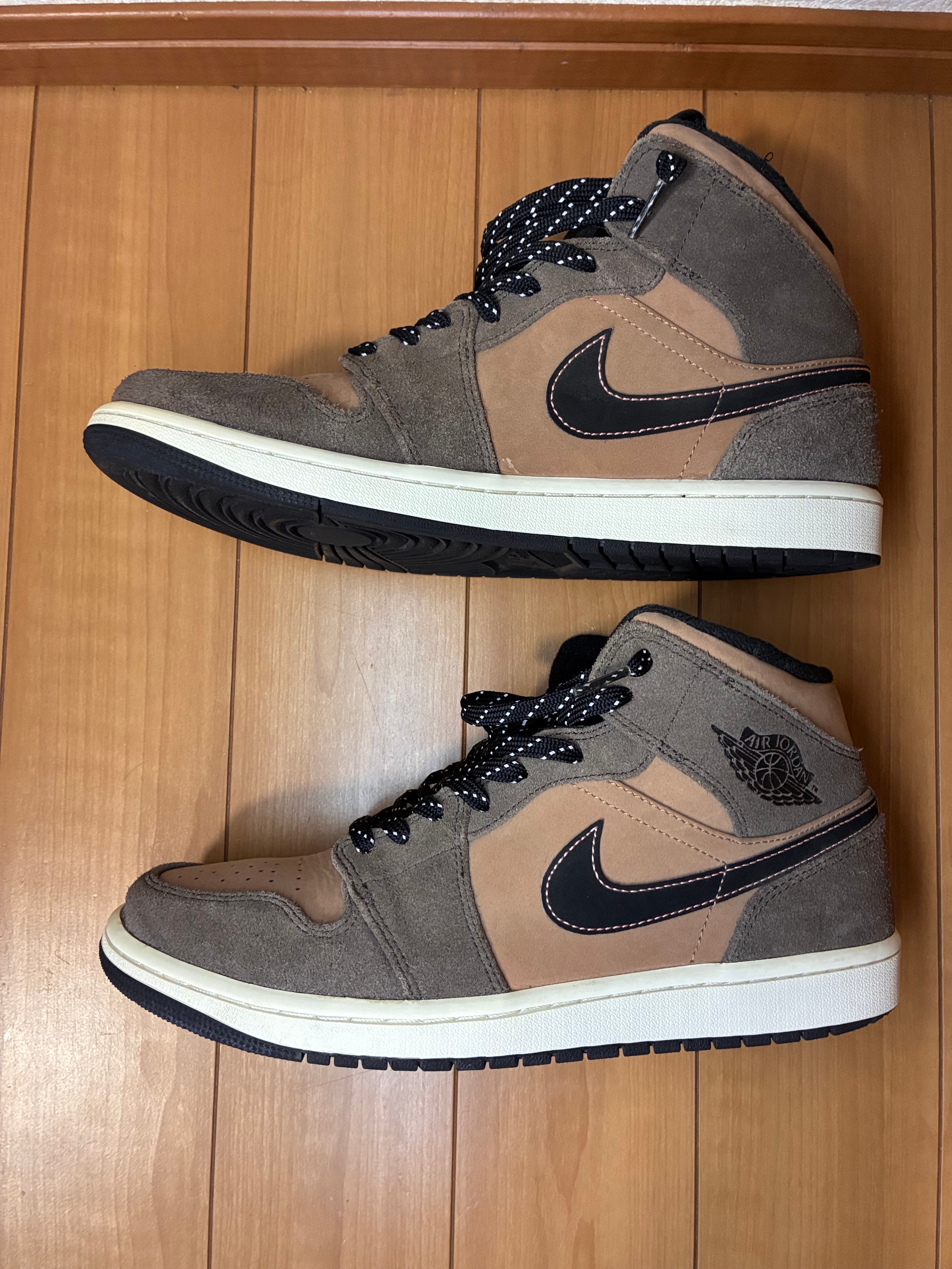 Nike Air Jordan 1 Mid SE "Dark Chocolate"