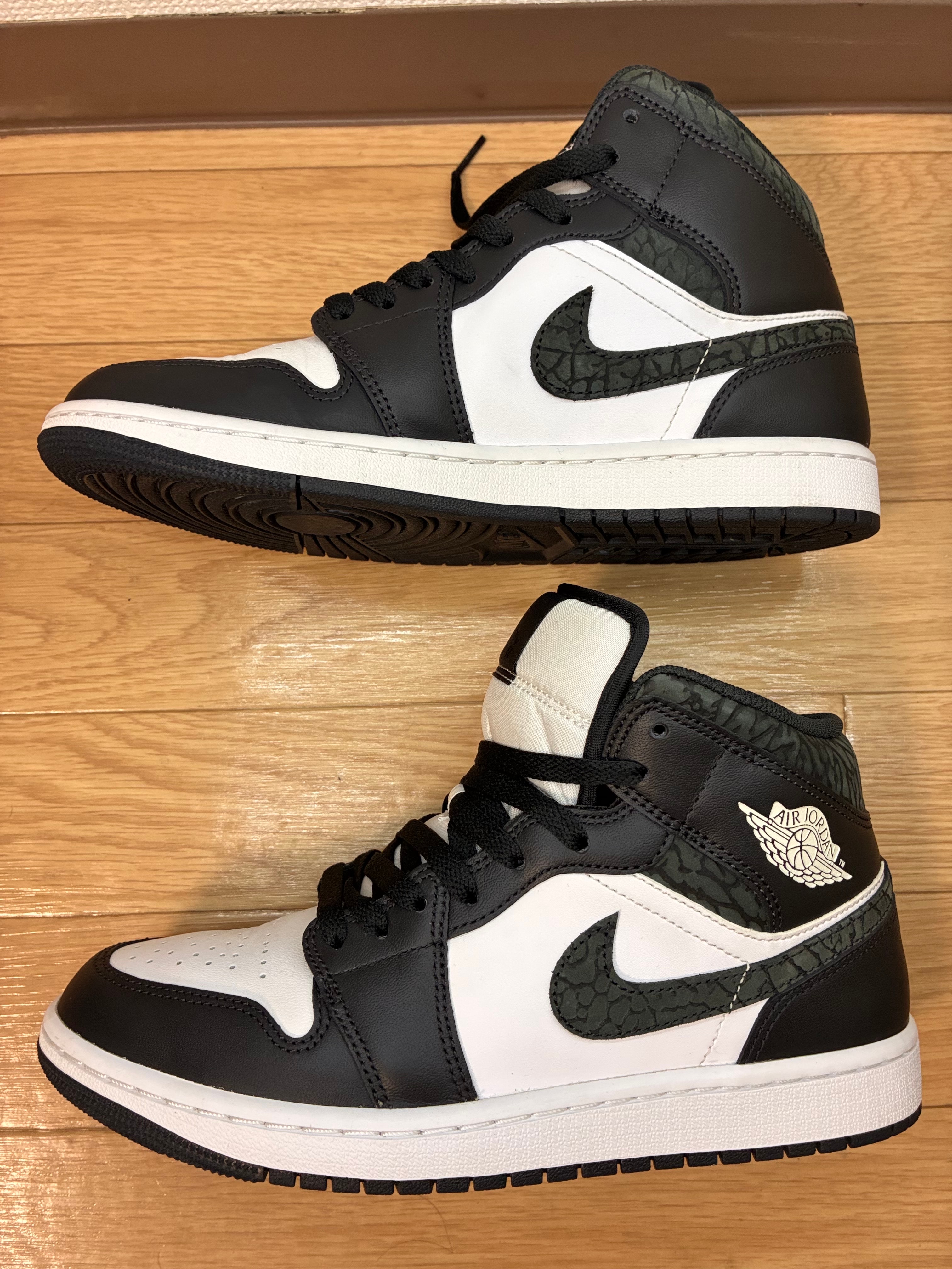 ナイキ エアジョーダン1 ミッド "パンダエレファント/サファリ"