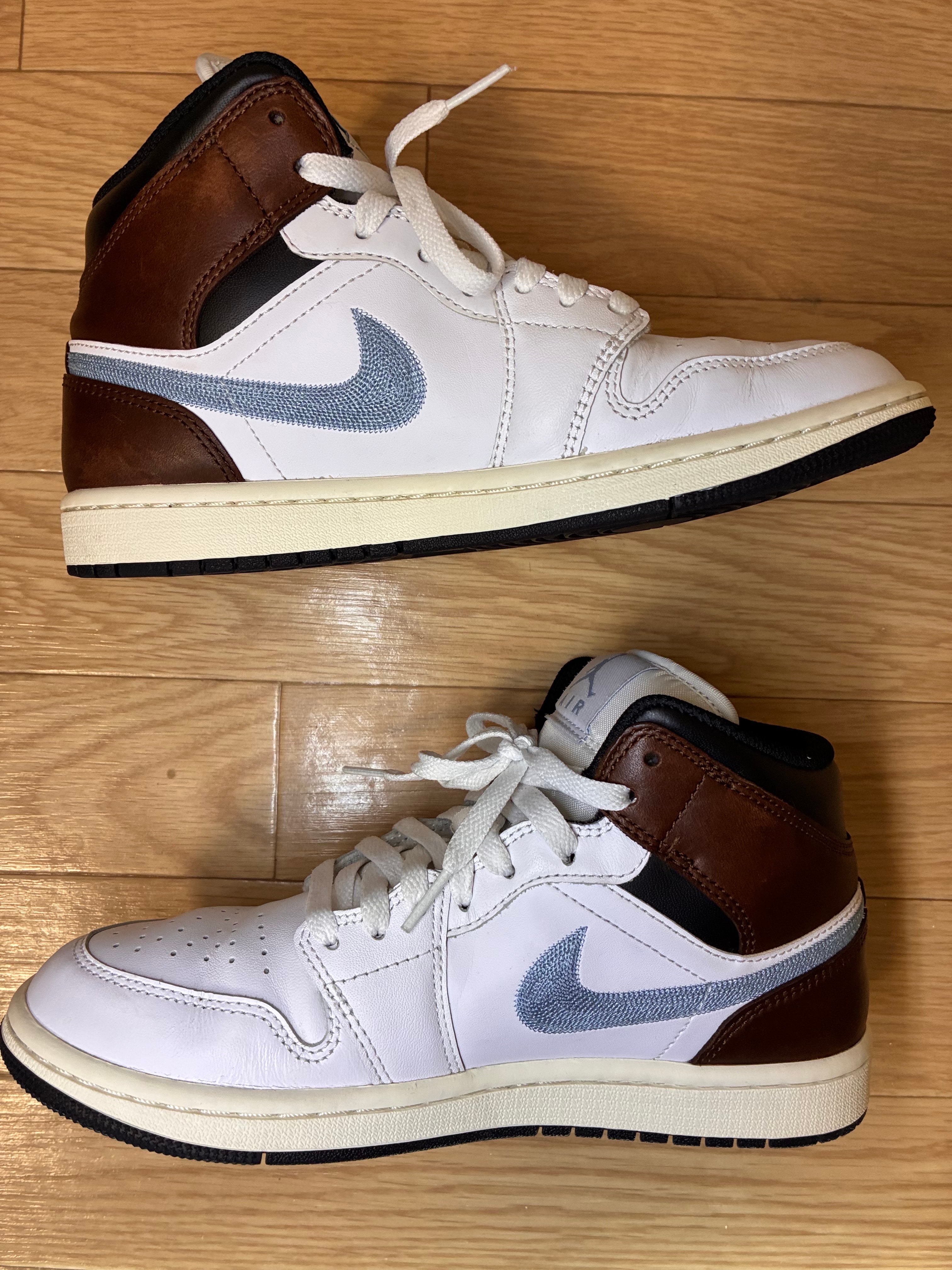 Nike Air Jordan 1 Mid SE "White/Black/Sail/Blue Grey"