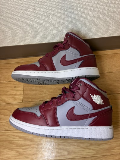 Nike GS Air Jordan 1 Mid "Team Red"