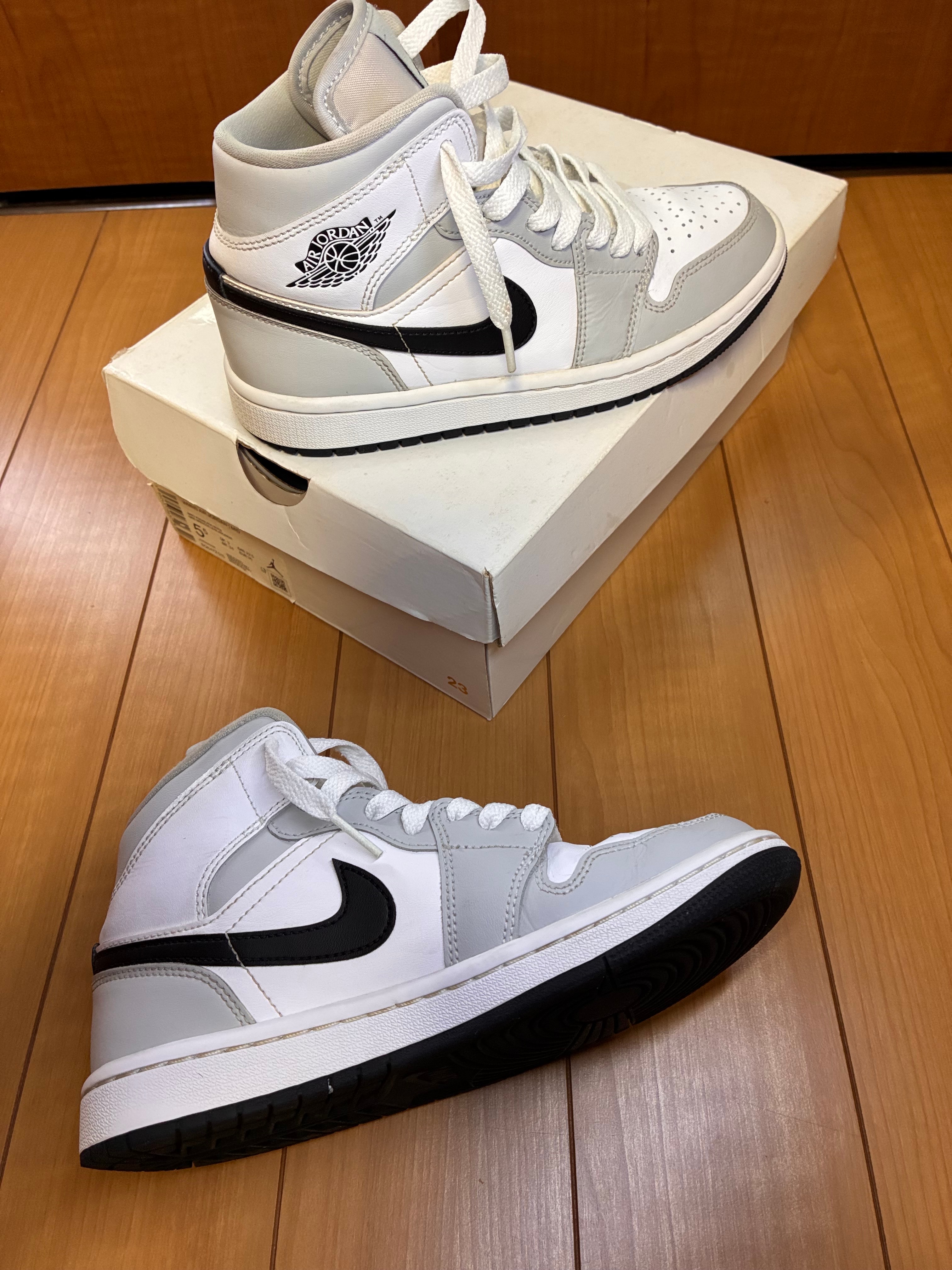 Nike Women's Air Jordan 1 Mid "Grey Fog/White/Black"