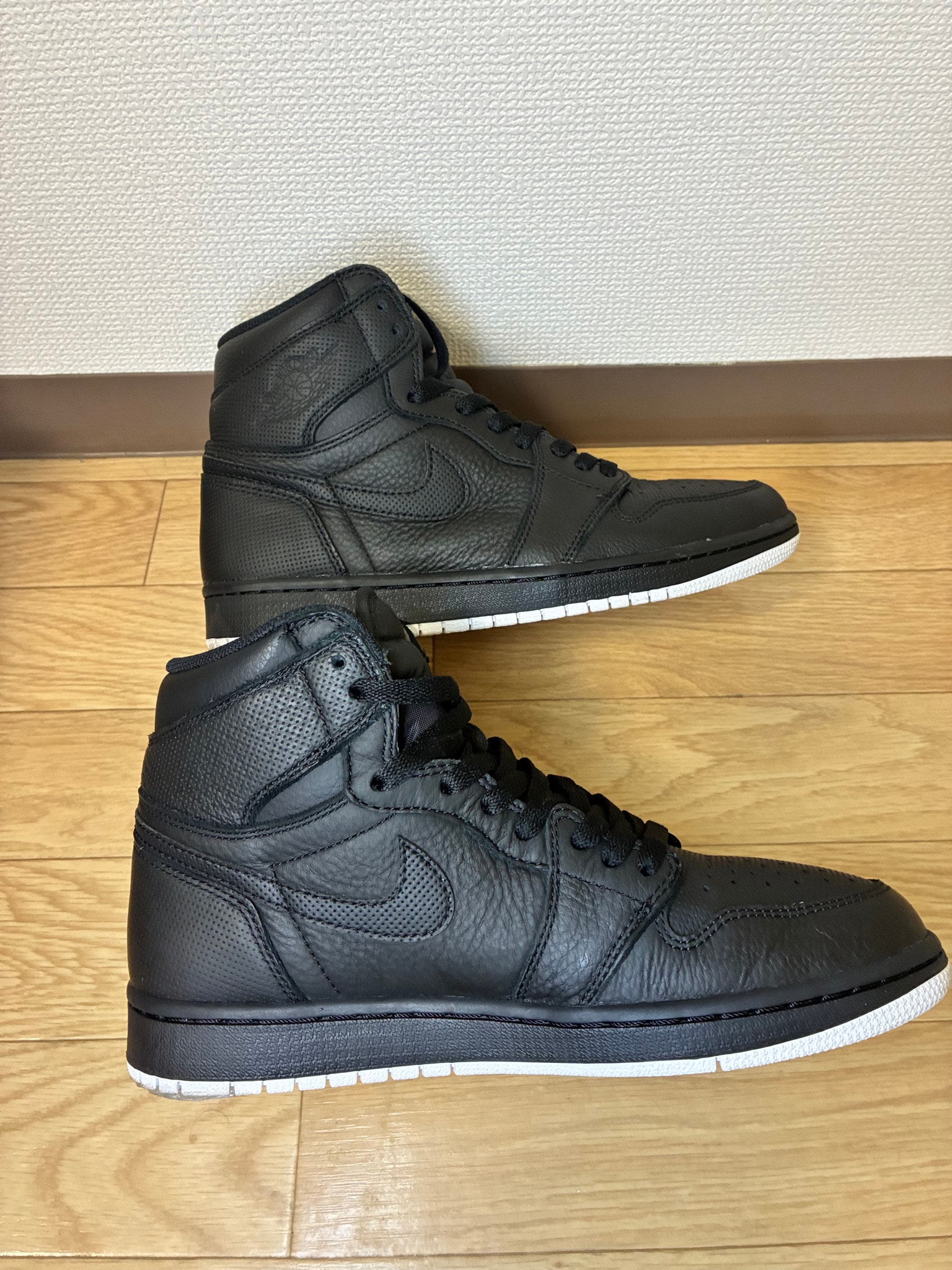 Nike Air Jordan 1 Retro High "Black Perforated"