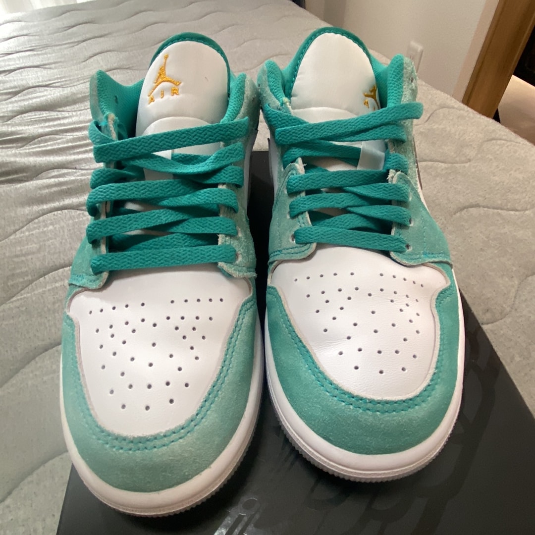 Nike Air Jordan 1 Low SE "New Emerald"
