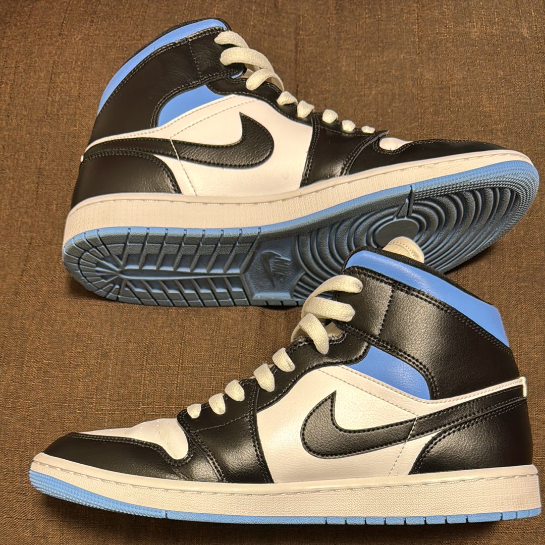 Nike Women's Air Jordan 1 Mid "Black/University Blue"