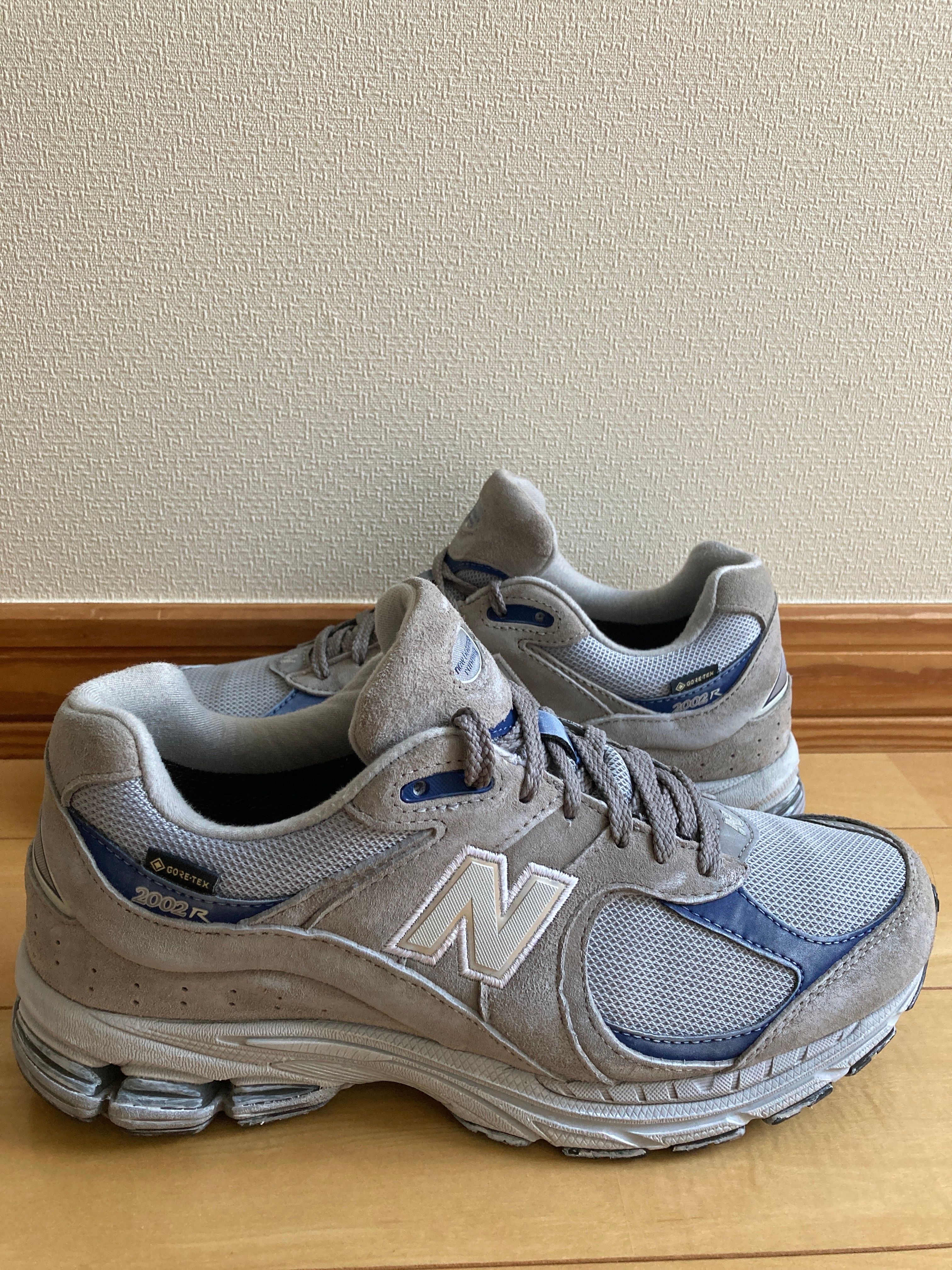 New Balance 2002R "Light Gray"