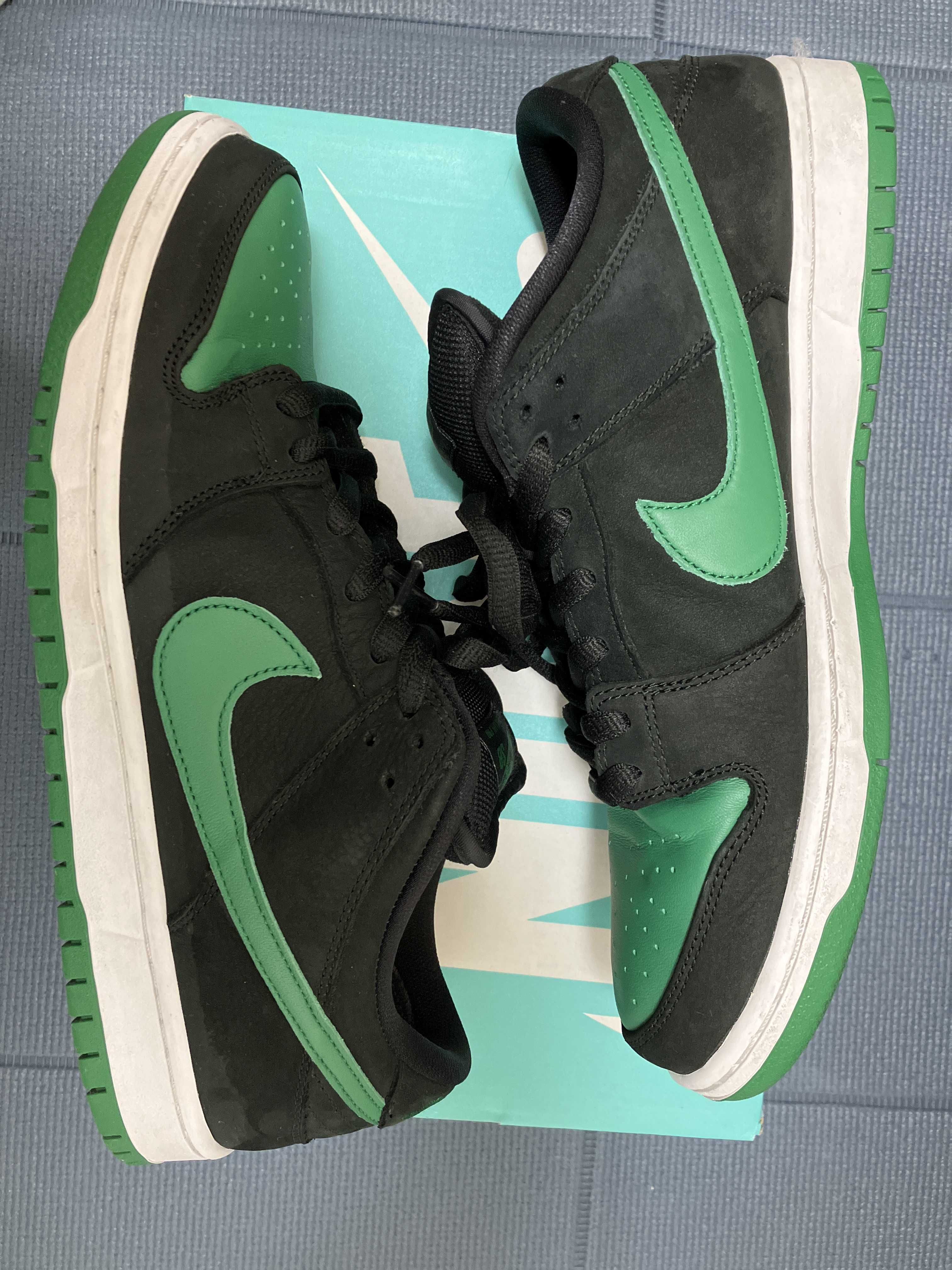 Nike SB Dunk Low PRO "Black/Pine Green"