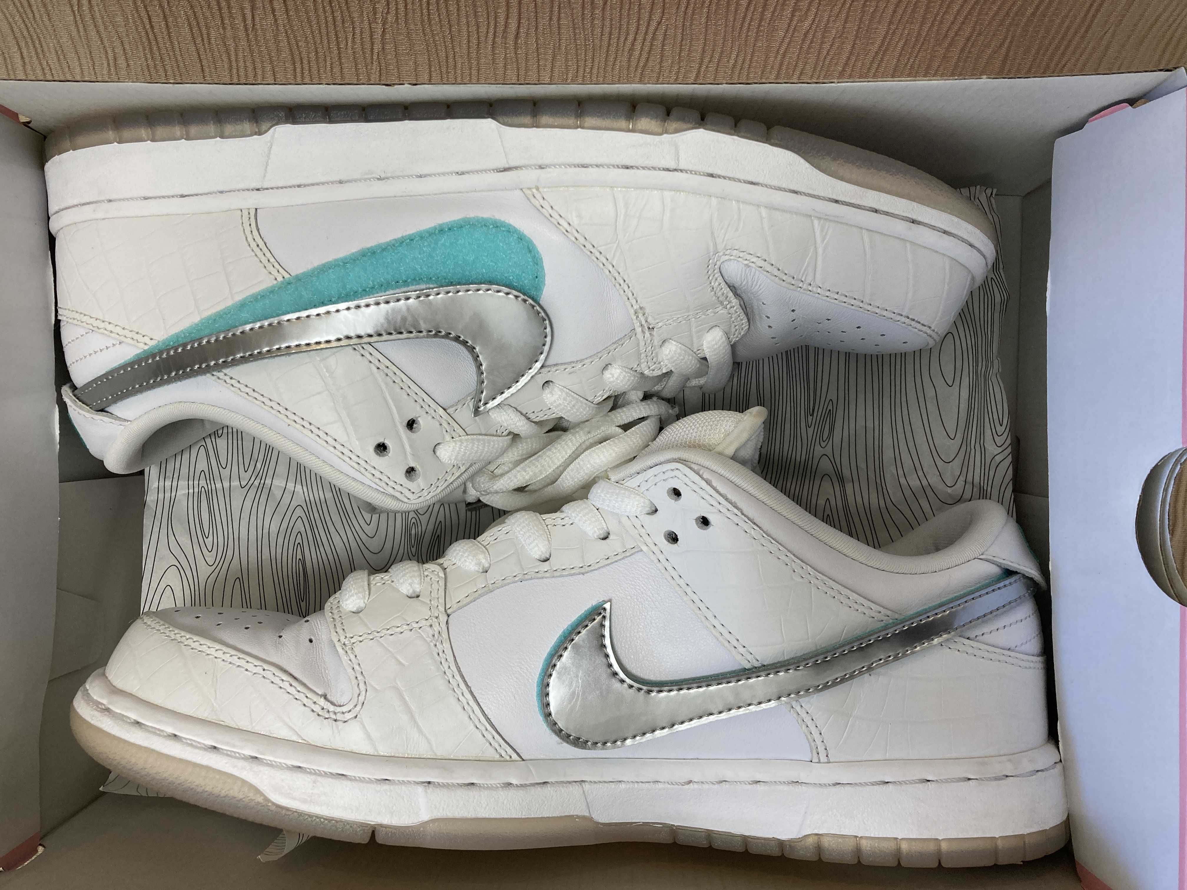 Diamond Supply Co. × Nike SB Dunk Low Pro "White"