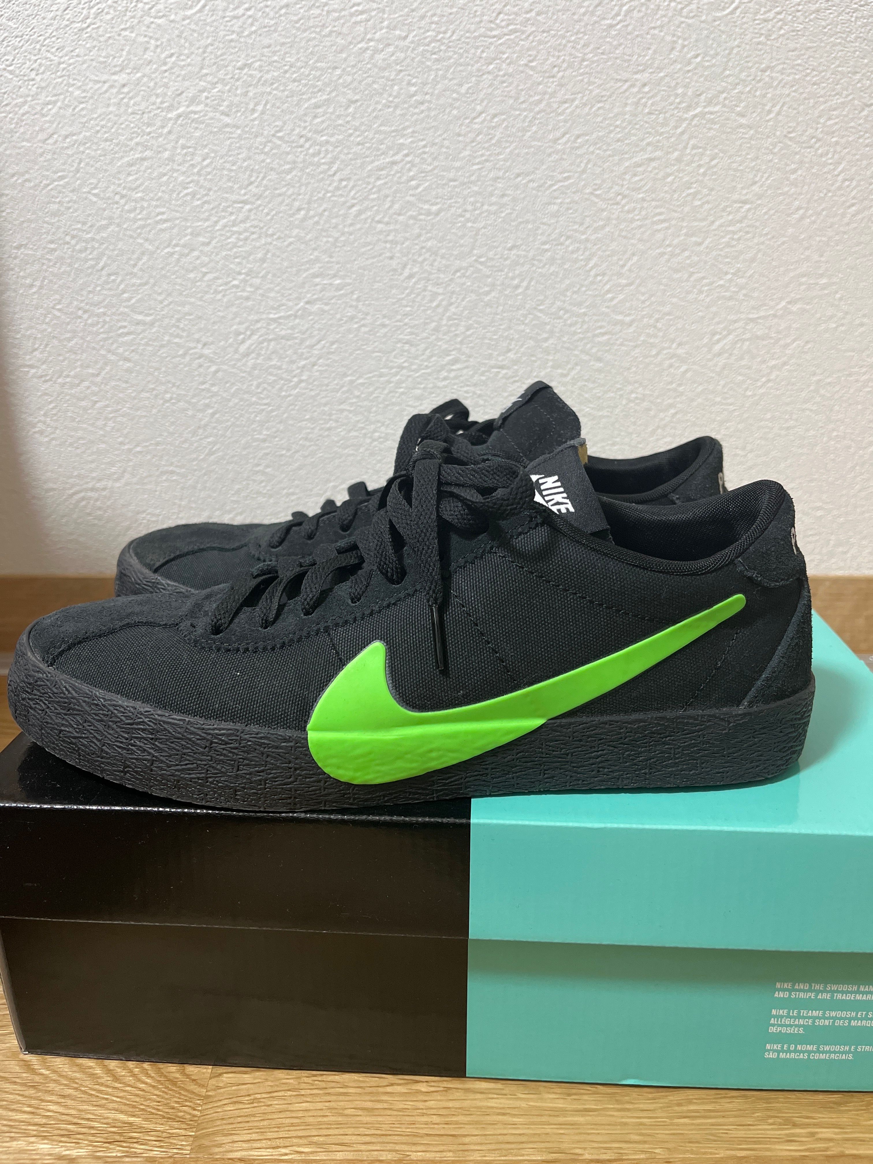 Poets × Nike SB Bruin QS 