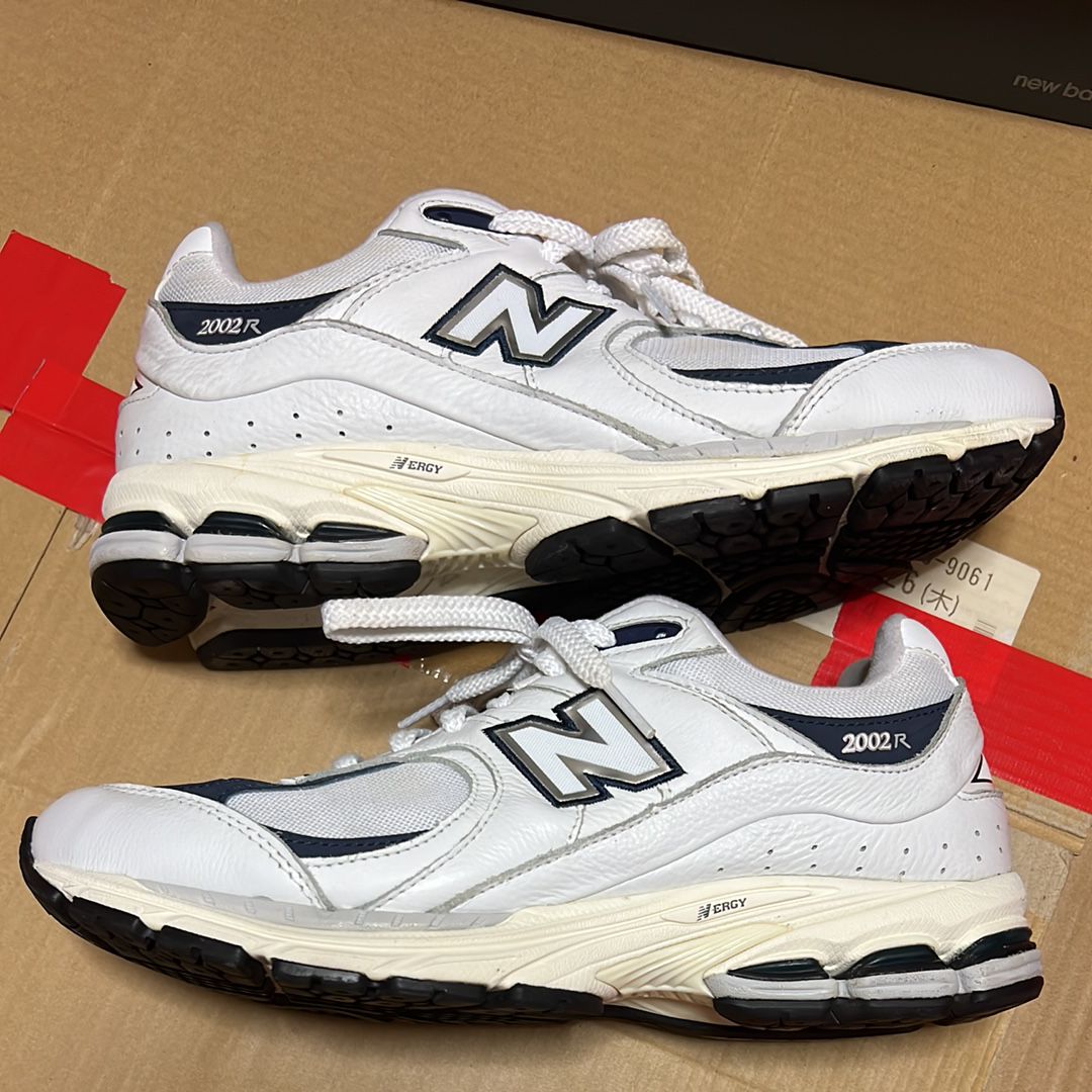 New Balance 2002R "White/Navy"