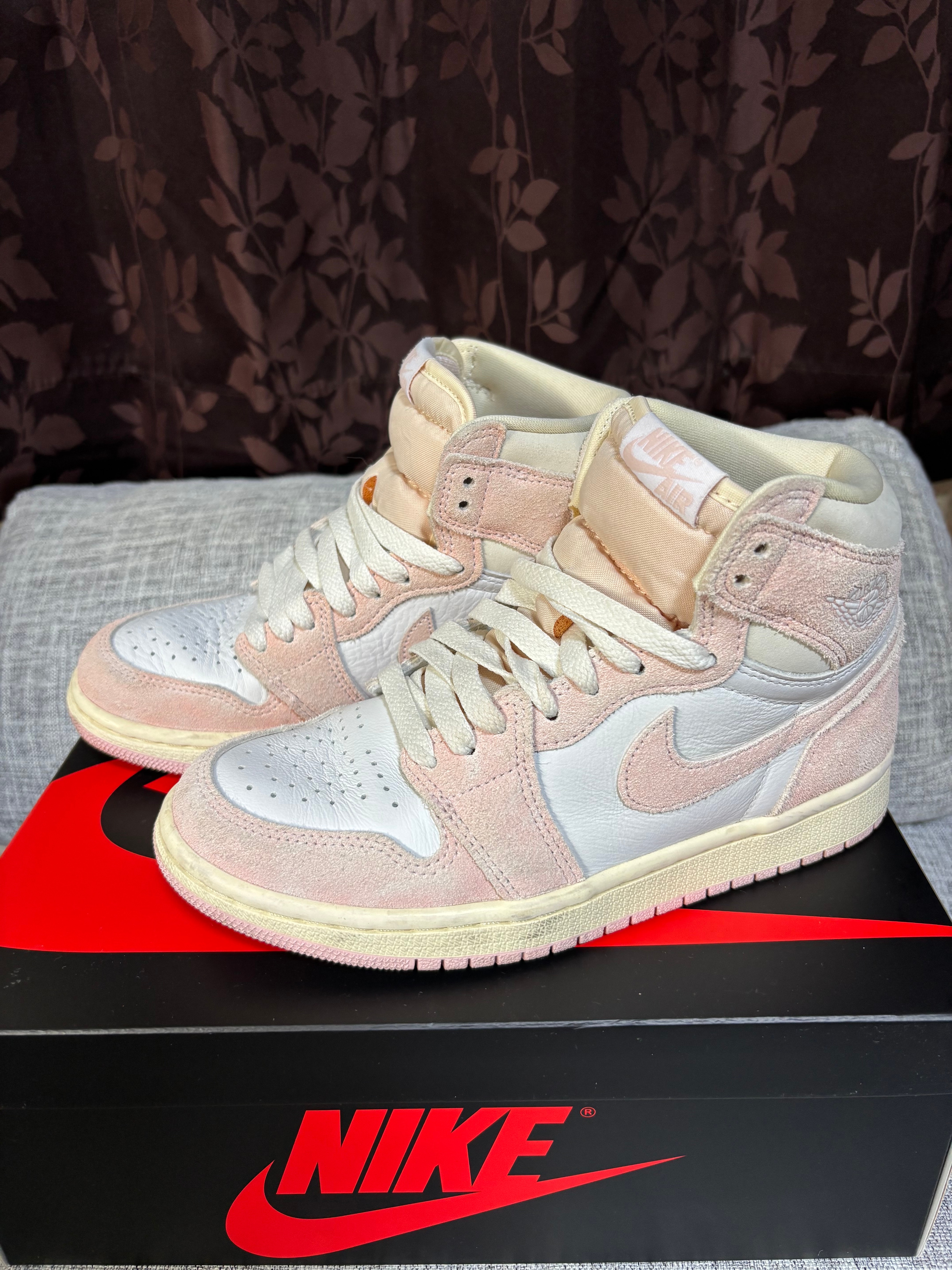 Nike Women's Air Jordan 1 Retro High OG "Washed Pink"