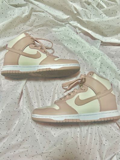 Nike Women's Dunk High "Pink Oxford"