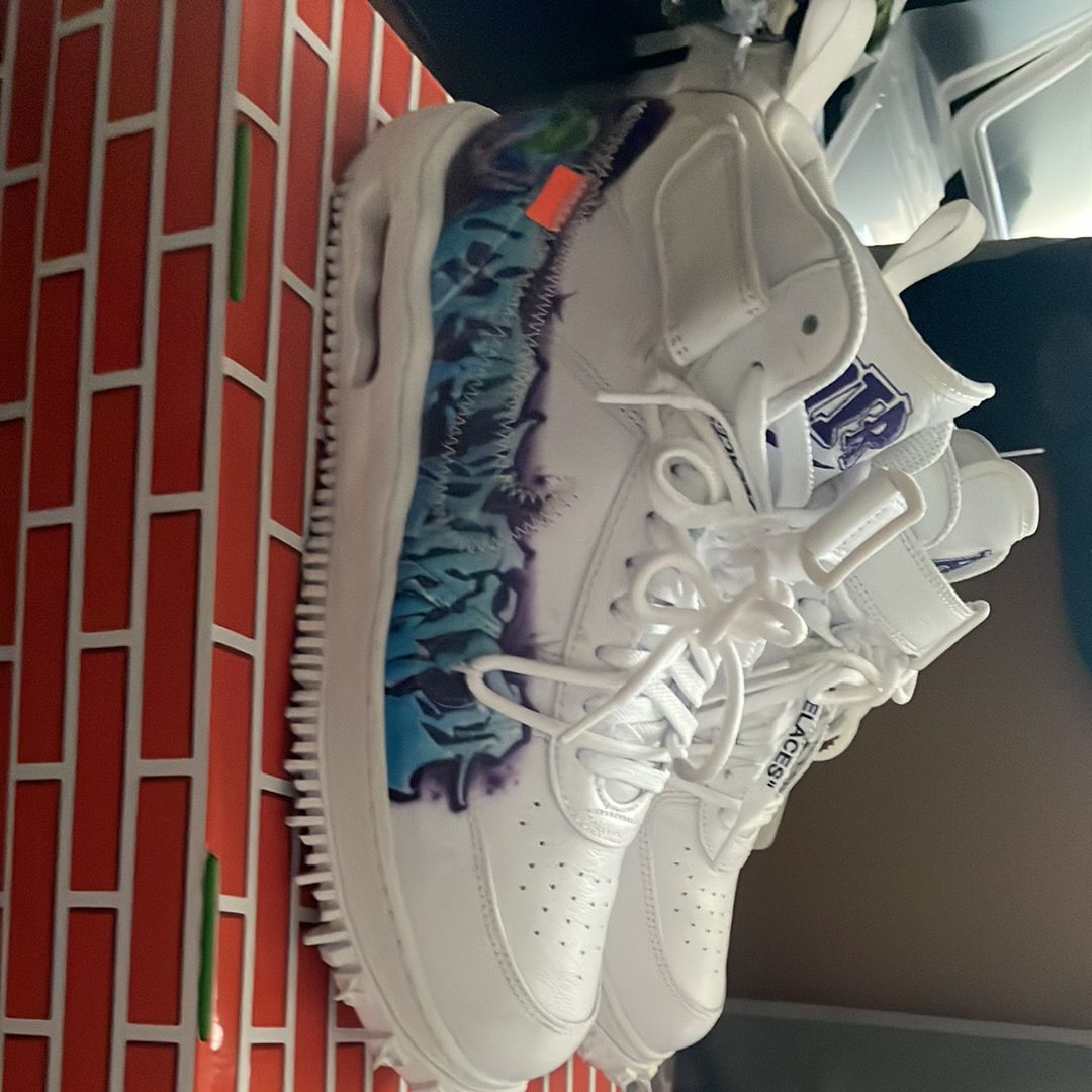 Off-White × Nike Air Force 1 Mid "Graffiti"