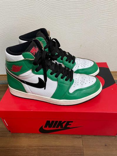 Nike Women's Air Jordan 1 High OG "Lucky Green/White-Sail-Black"