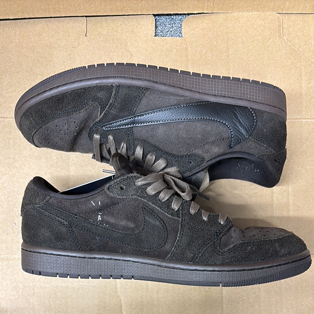 Travis Scott × Nike Air Jordan 1 Low OG SP "Velvet Brown and Dark Mocha"