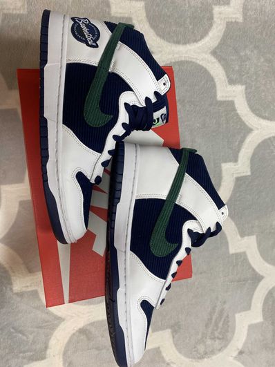 Nike Dunk High EMB "College Navy"