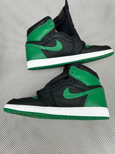 Nike Air Jordan 1 Retro High OG "Black/Pine Green" (2020)