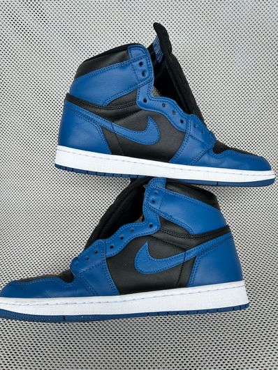 Nike Air Jordan 1 Retro High OG "Dark Marina Blue"