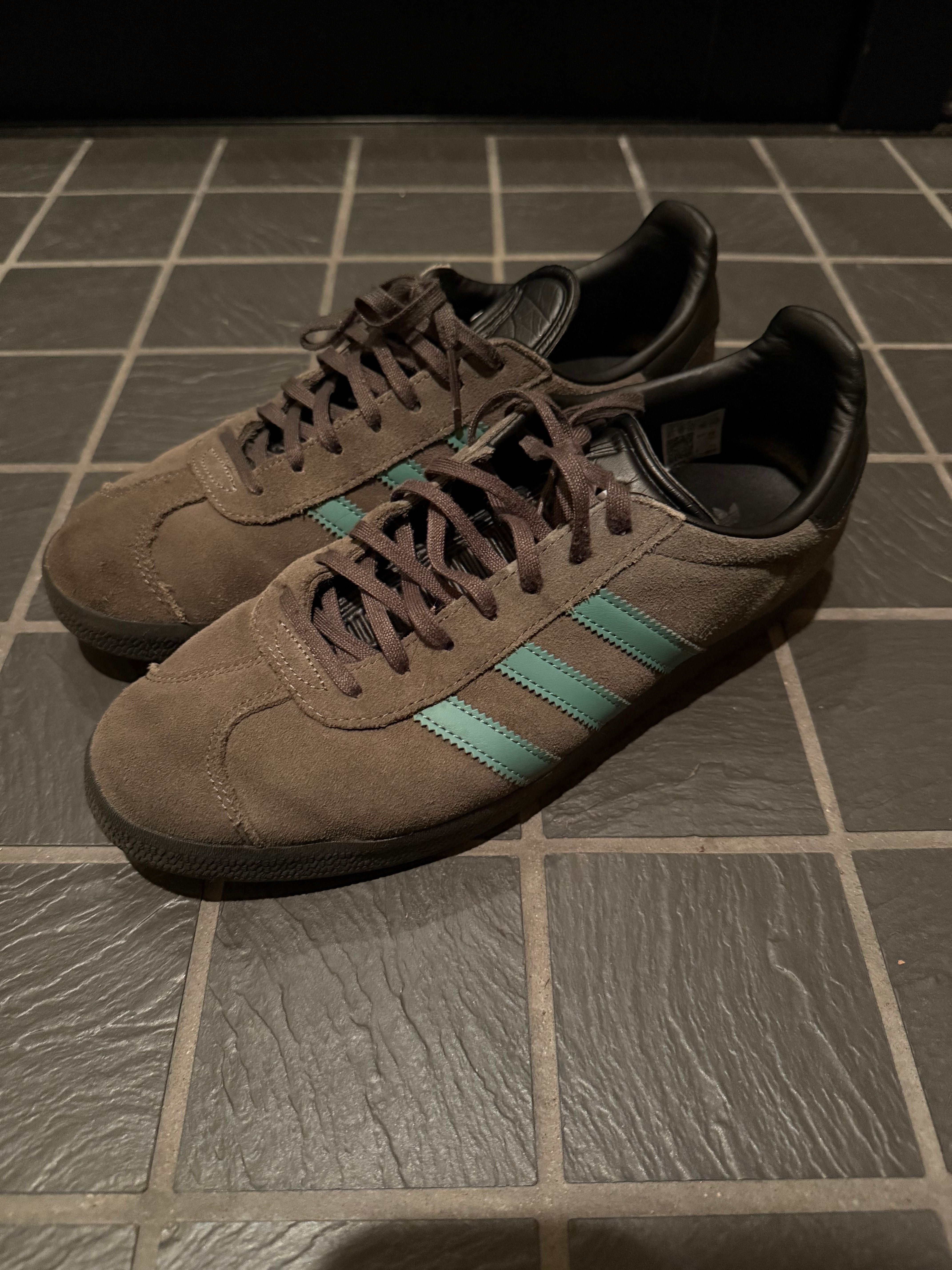 adidas Gazelle "Pantone/Core Black"