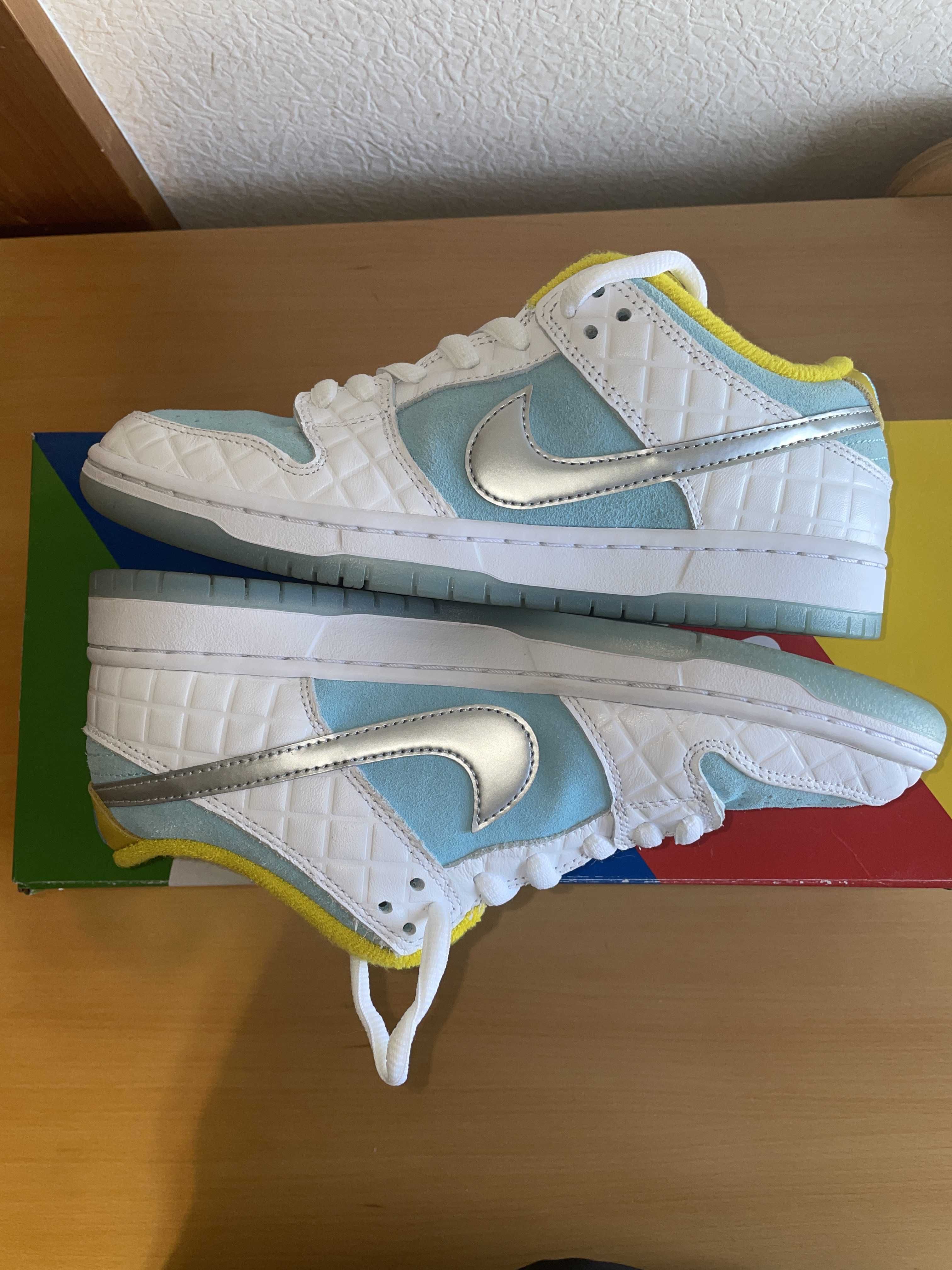 FTC × Nike SB Dunk Low "White/Blue"