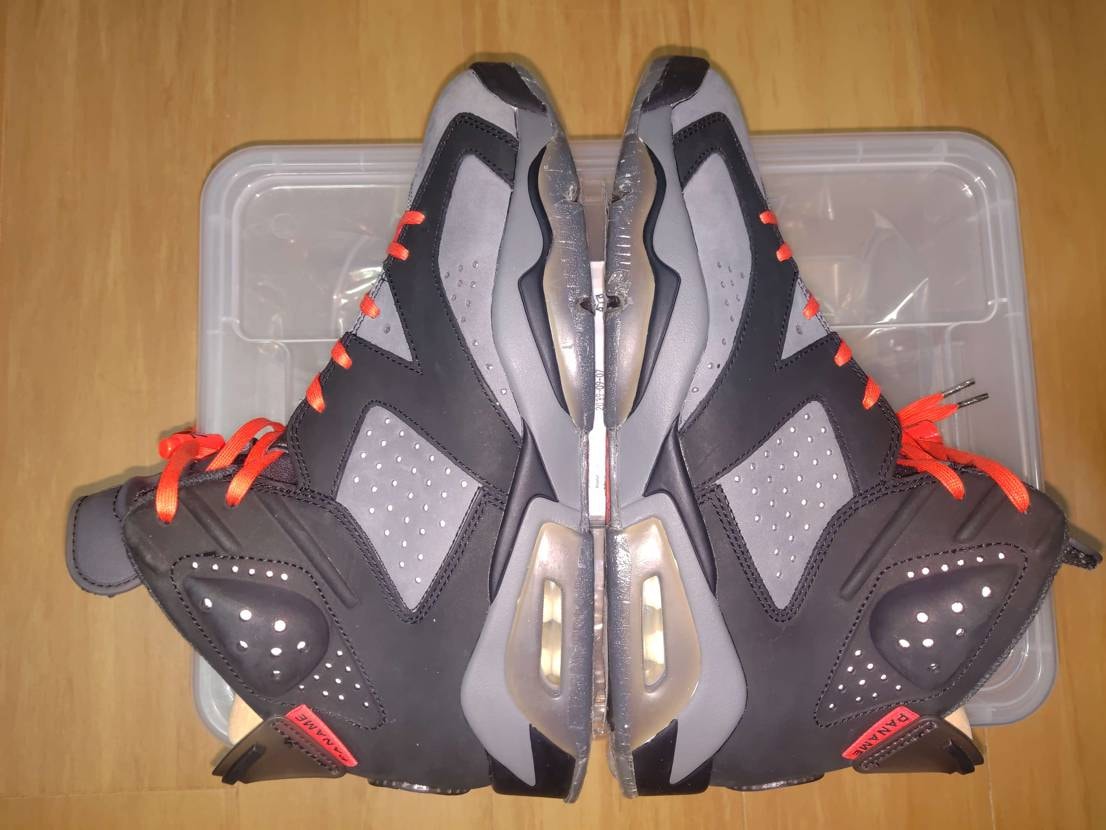 NIKE × PARIS SAINT GERMAIN AIR JORDAN 6 RETRO INFRARED